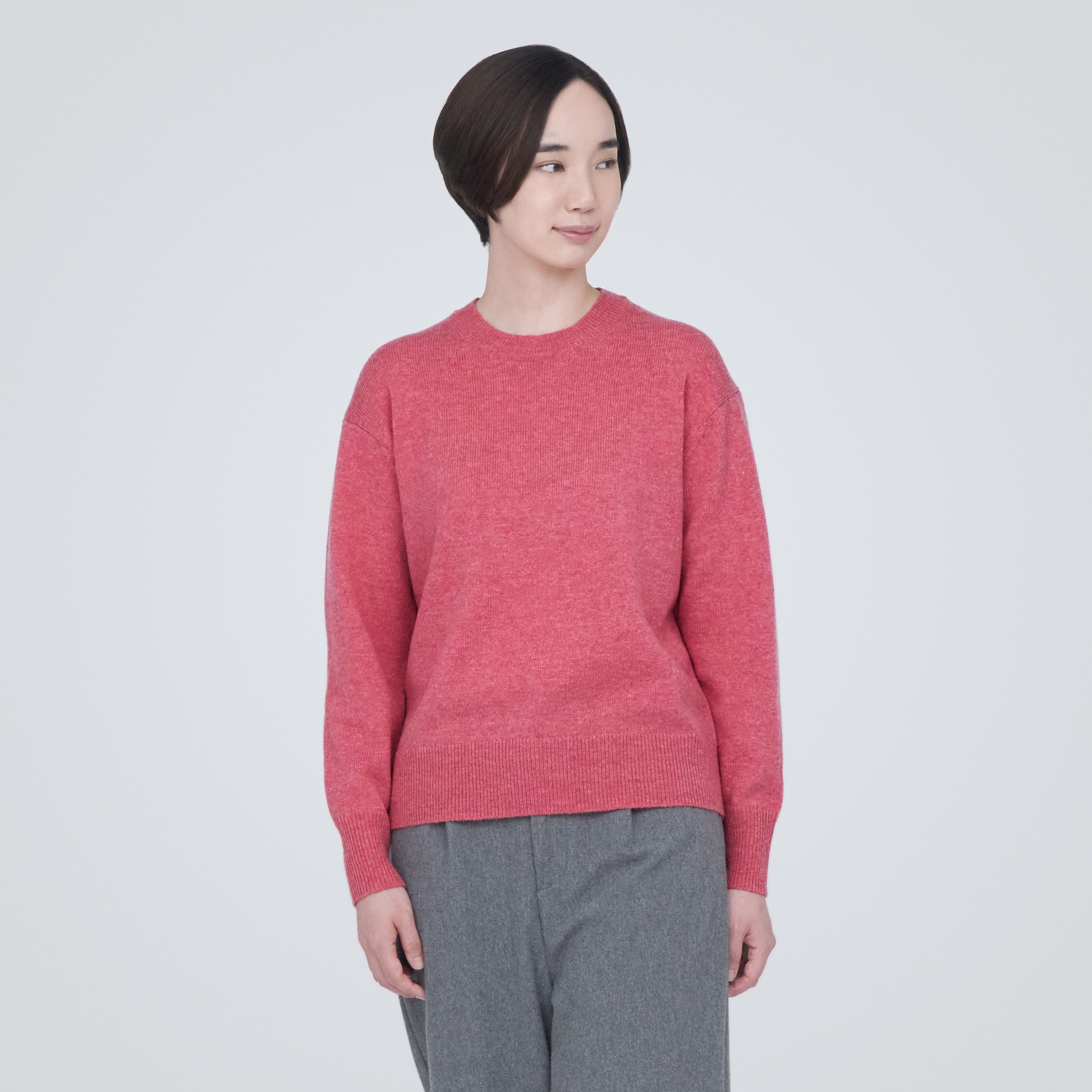 洗えるウールミドルゲージクルーネックセーター