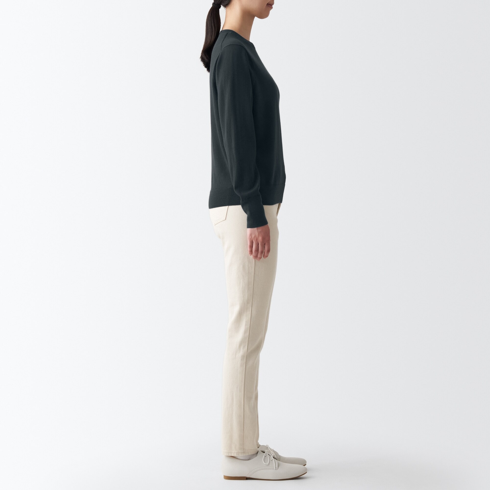 洗えるウールハイゲージクルーネックセーター