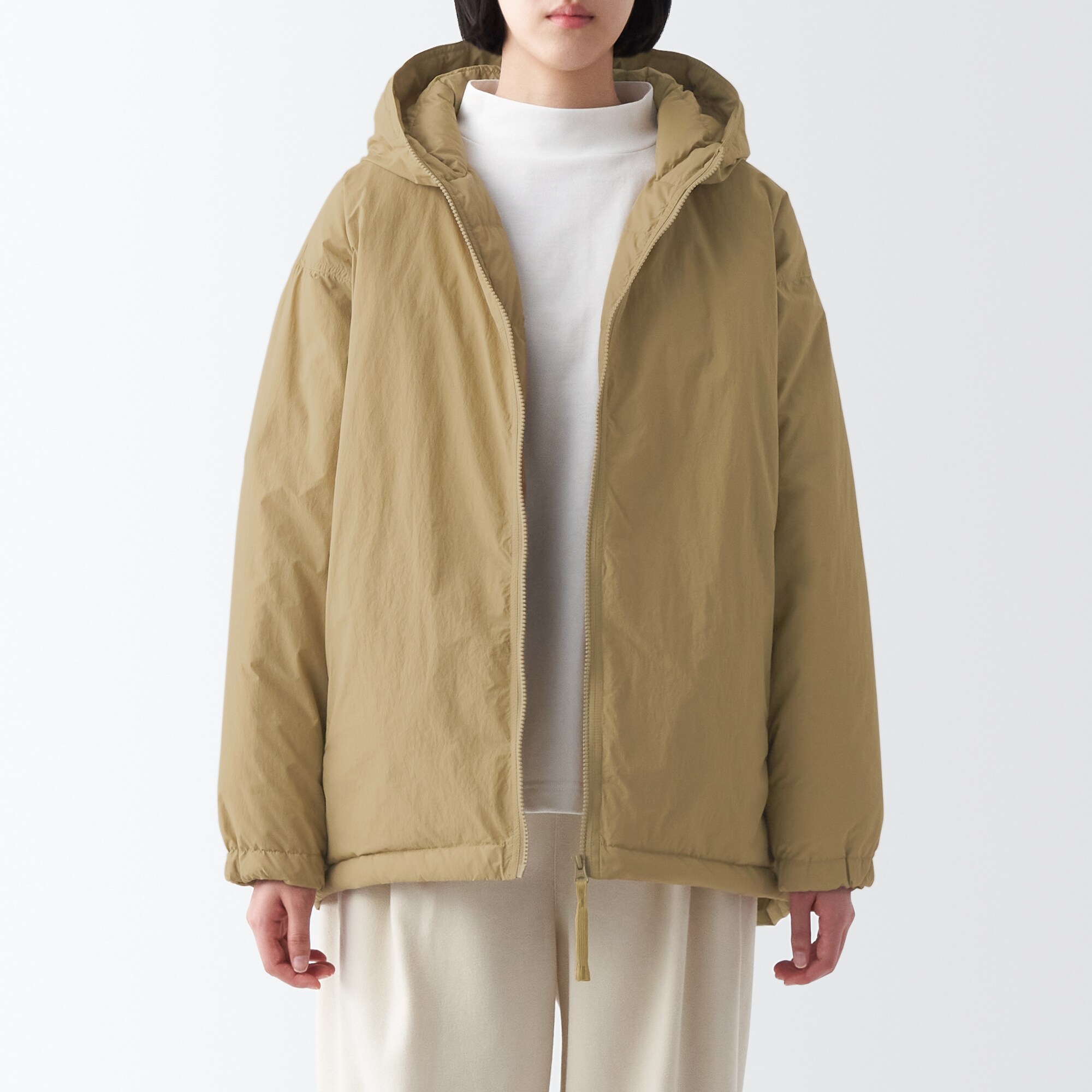 撥水フード付きダウンジャケット