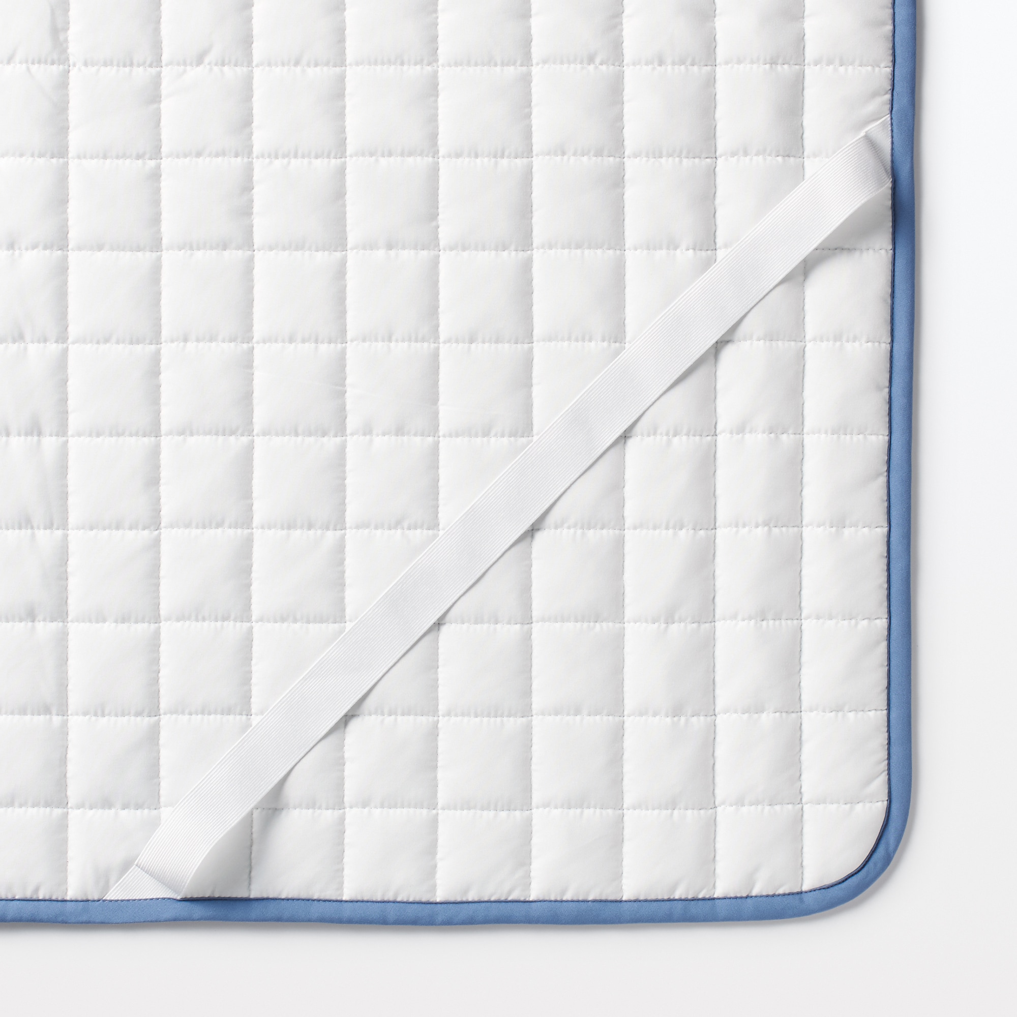 ひんやり　敷パッド／Ｓ～Ｄ