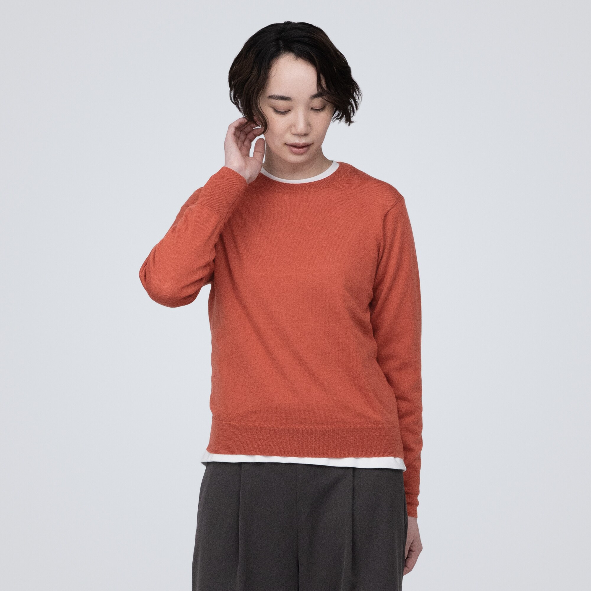 洗えるウールハイゲージクルーネックセーター