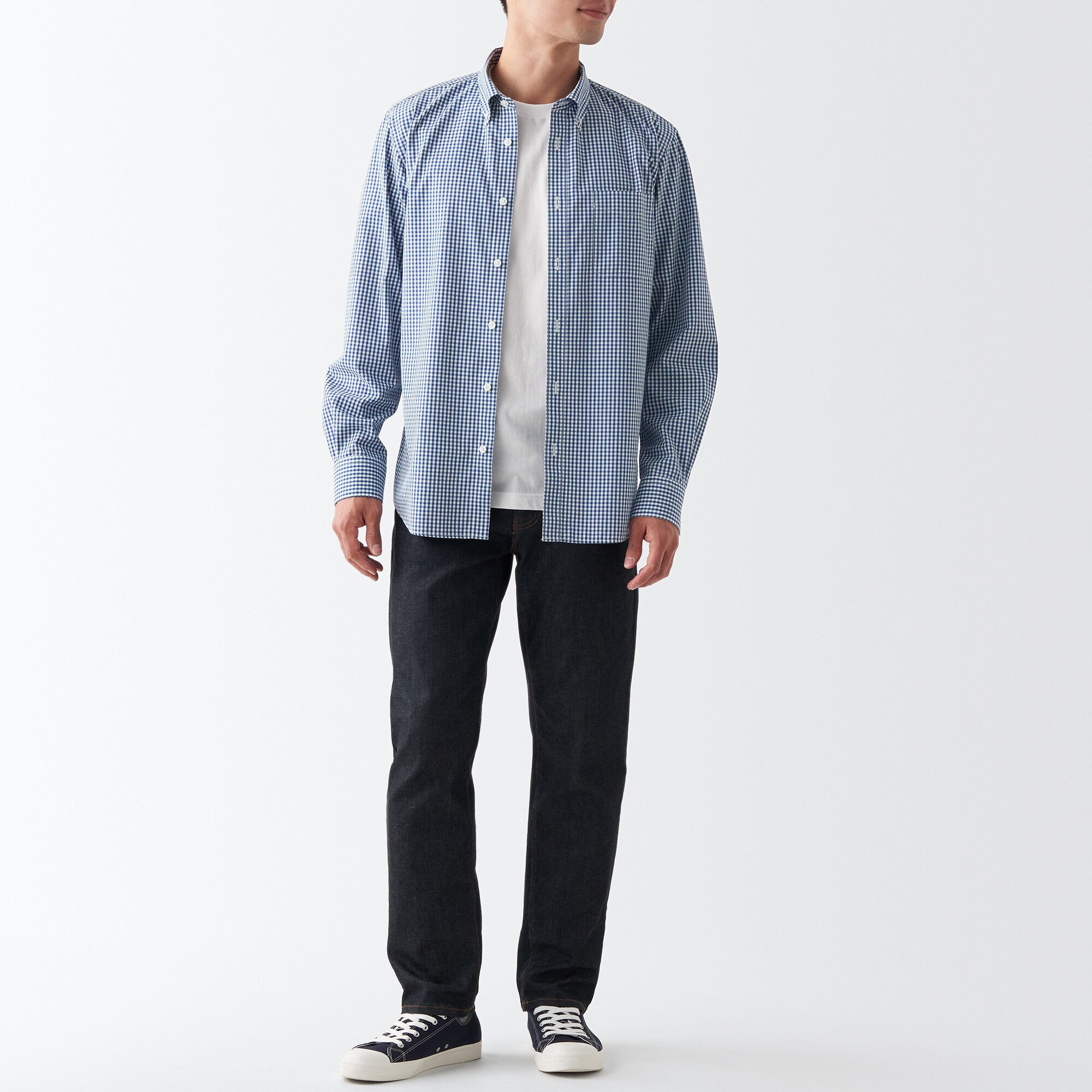 シワになりにくいボタンダウン長袖シャツ