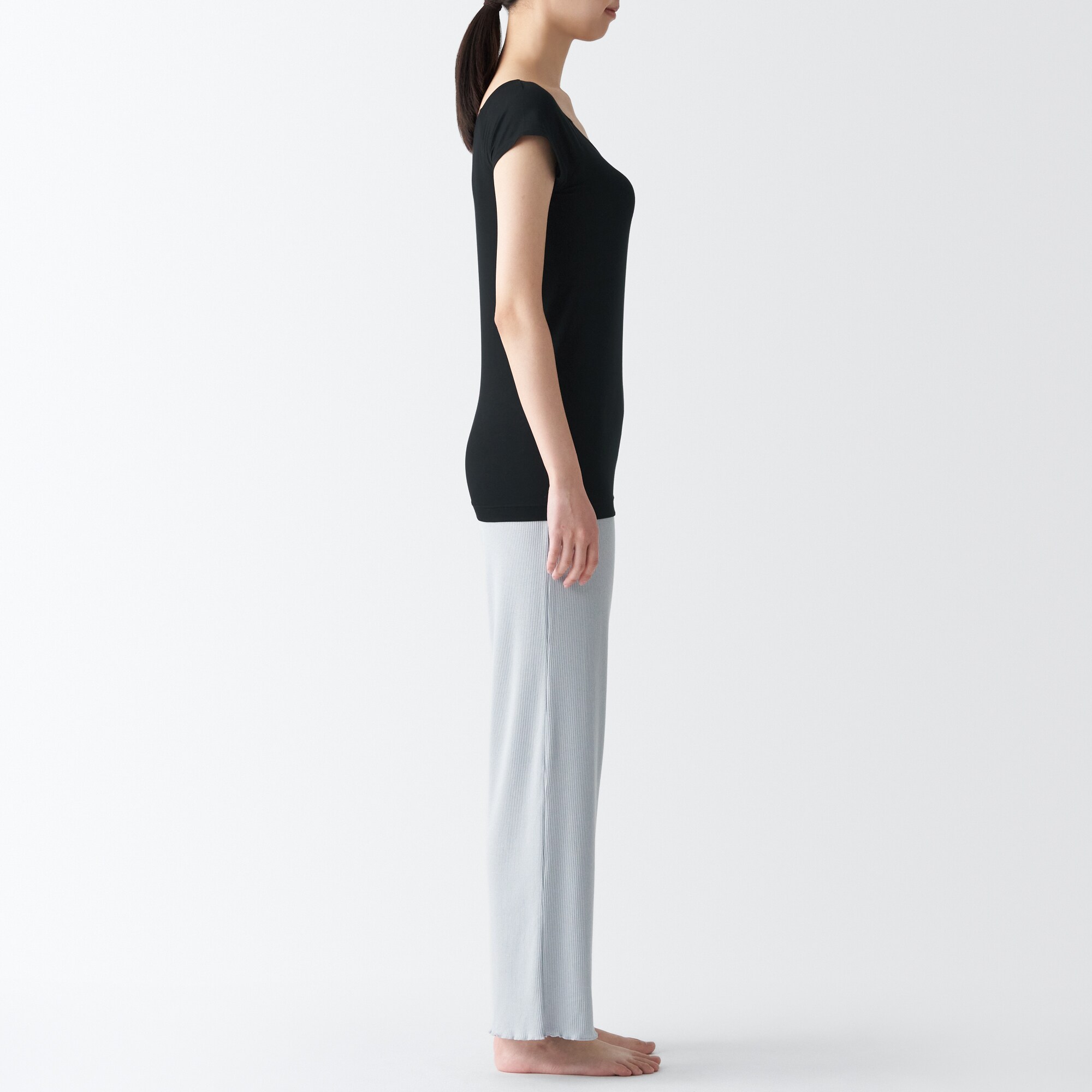 なめらかブラフレンチスリーブ