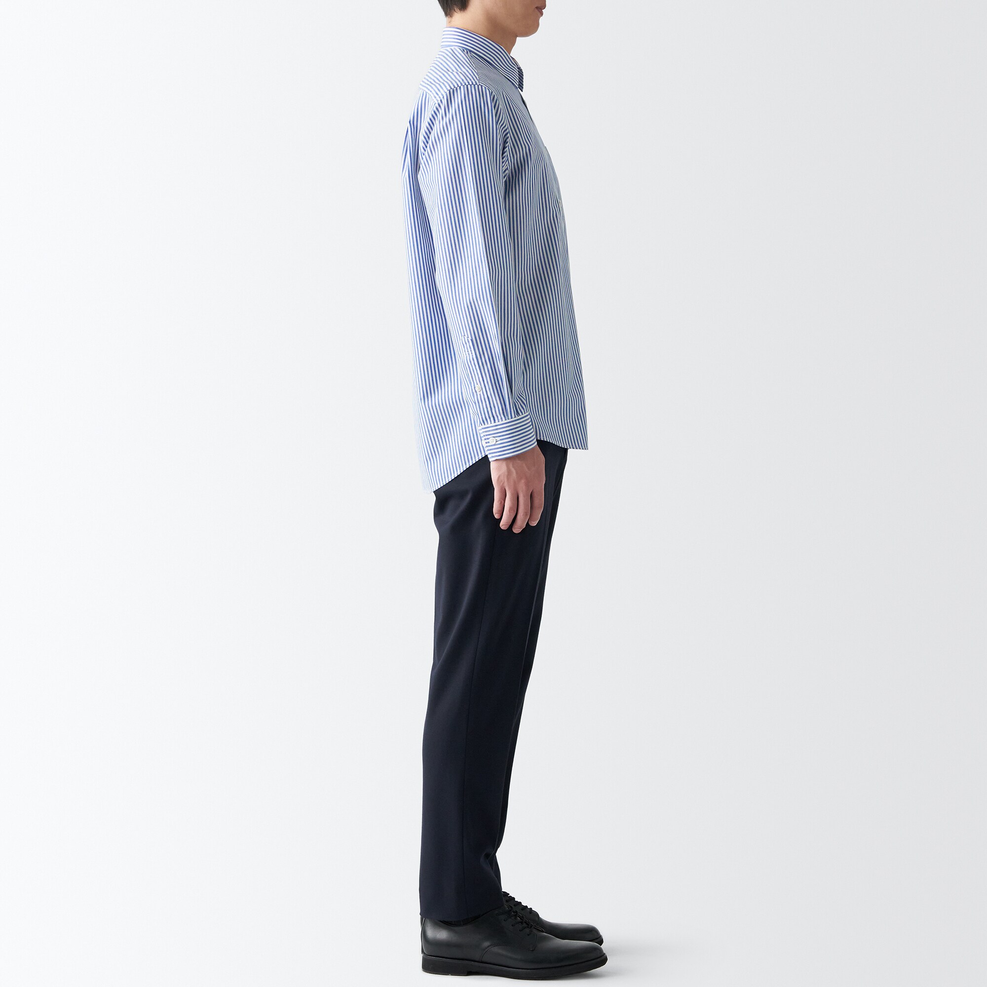 シワになりにくい長袖シャツ