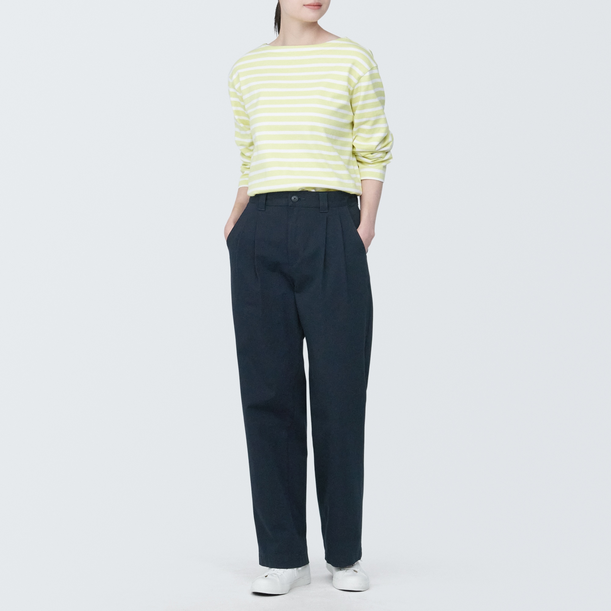 婦人　縦横ストレッチチノタックワイドパンツ　股下長め