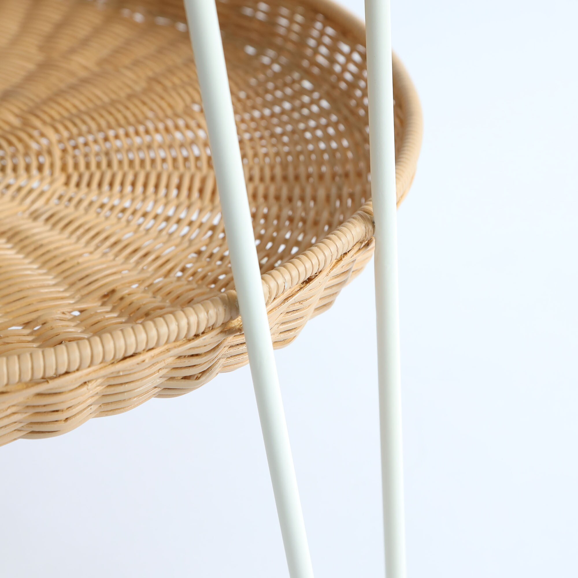 ［ＩＤＥＥ］ＷＡＬＬＡＢＹ　ＬＯＷ　ＴＡＢＬＥ　ＲＯＵＮＤ　ＷＨＩＴＥ