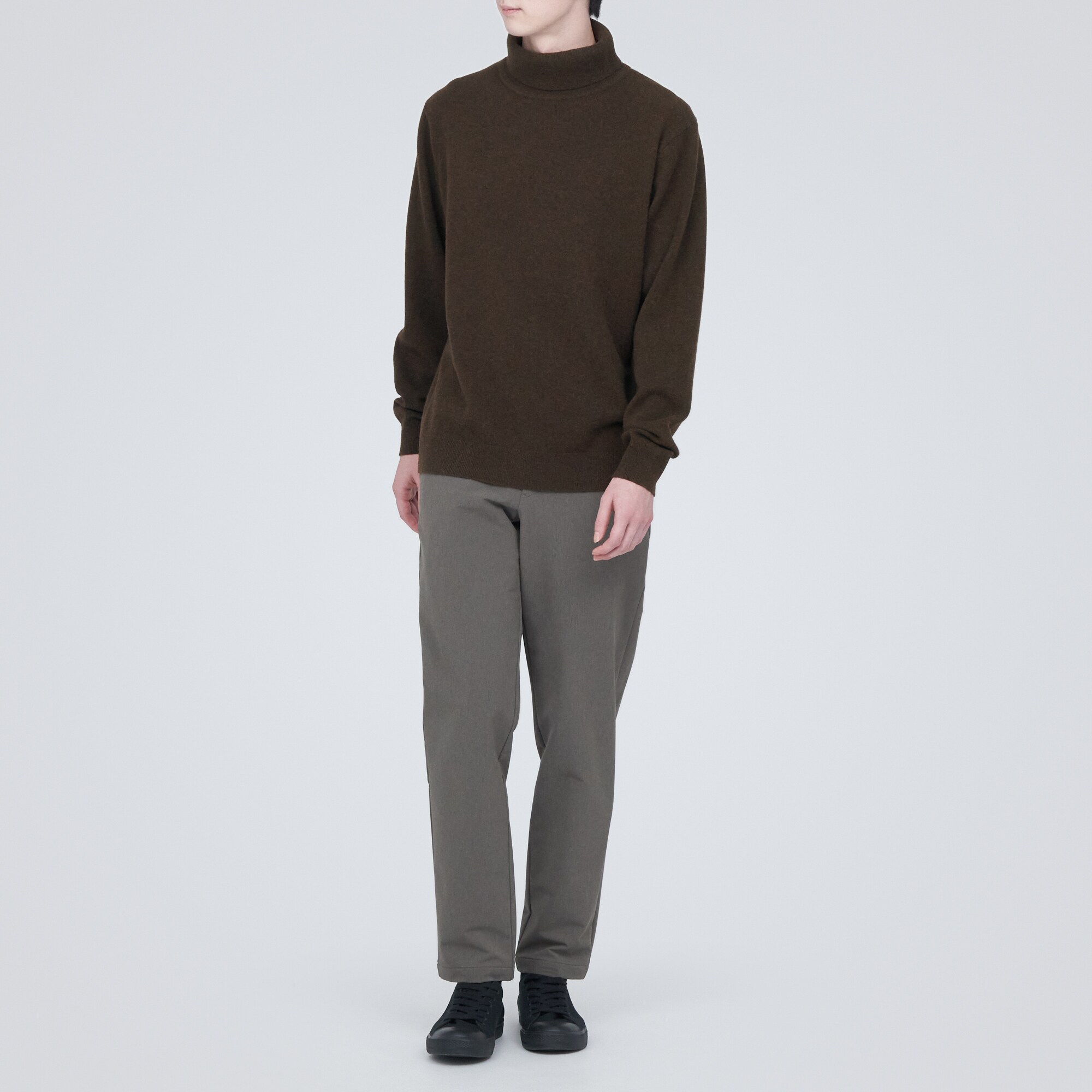 自然のまんまの色ヤクタートルネックセーター（数量限定）