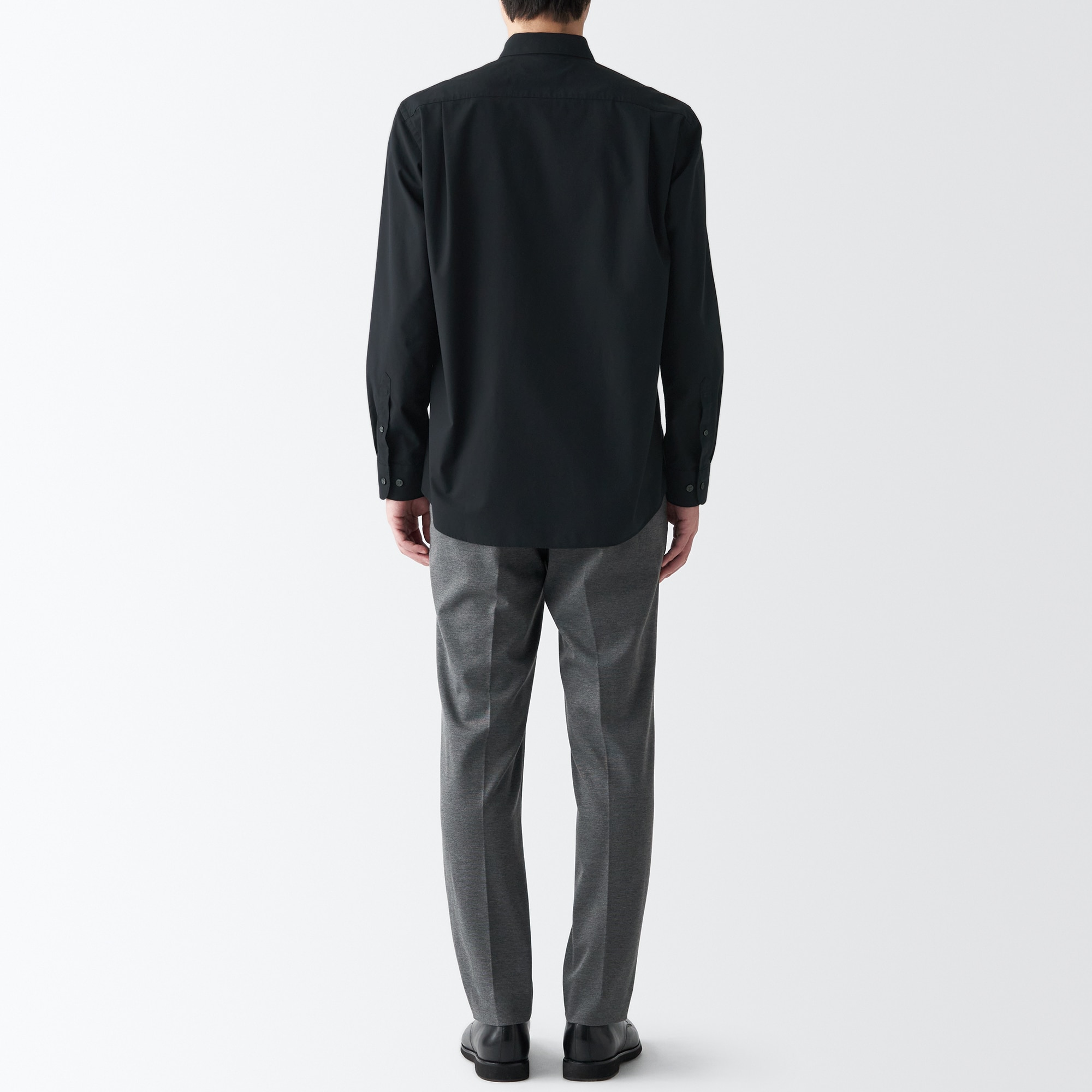 シワになりにくい長袖シャツ