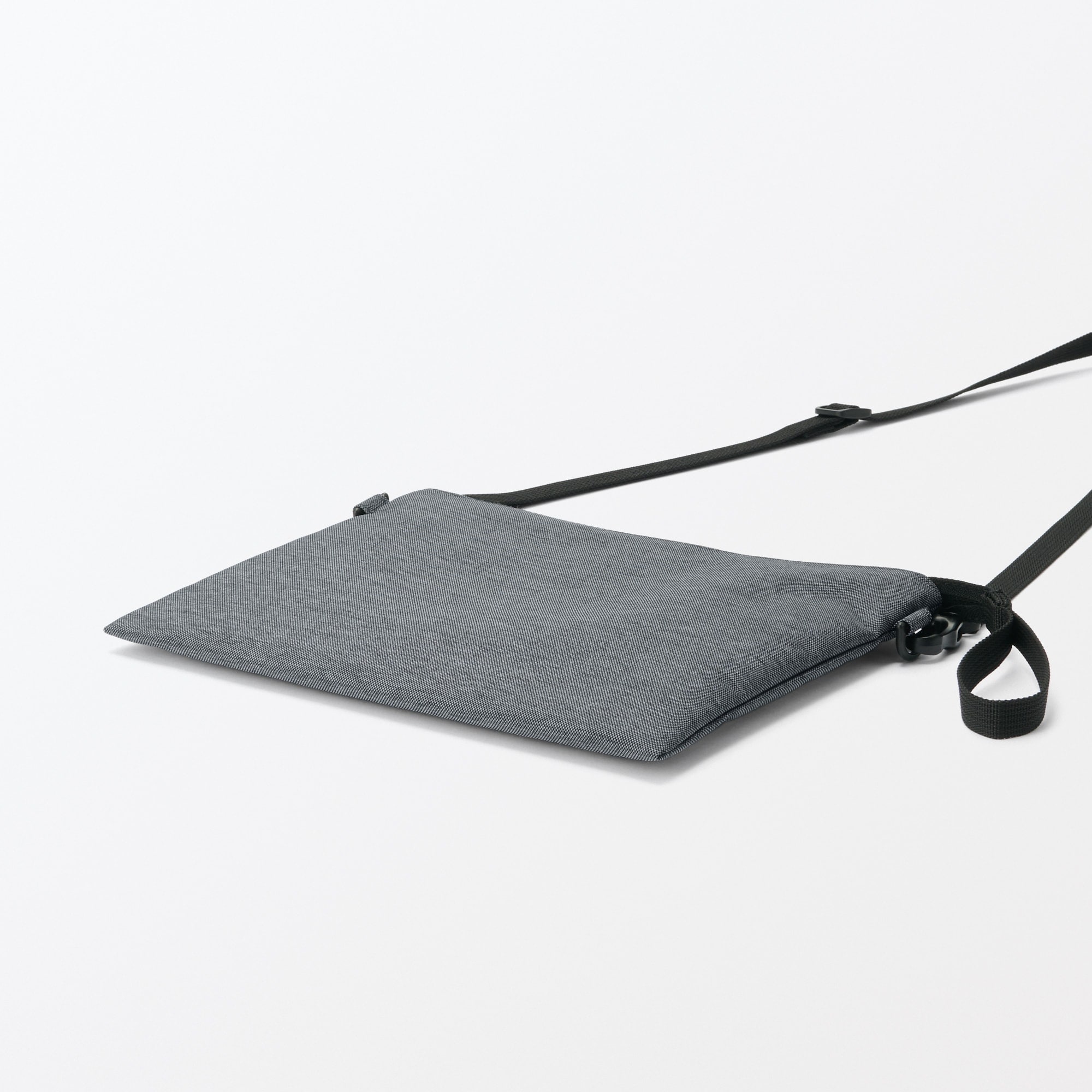 ポーチとしても使える　撥水サコッシュ（杢）