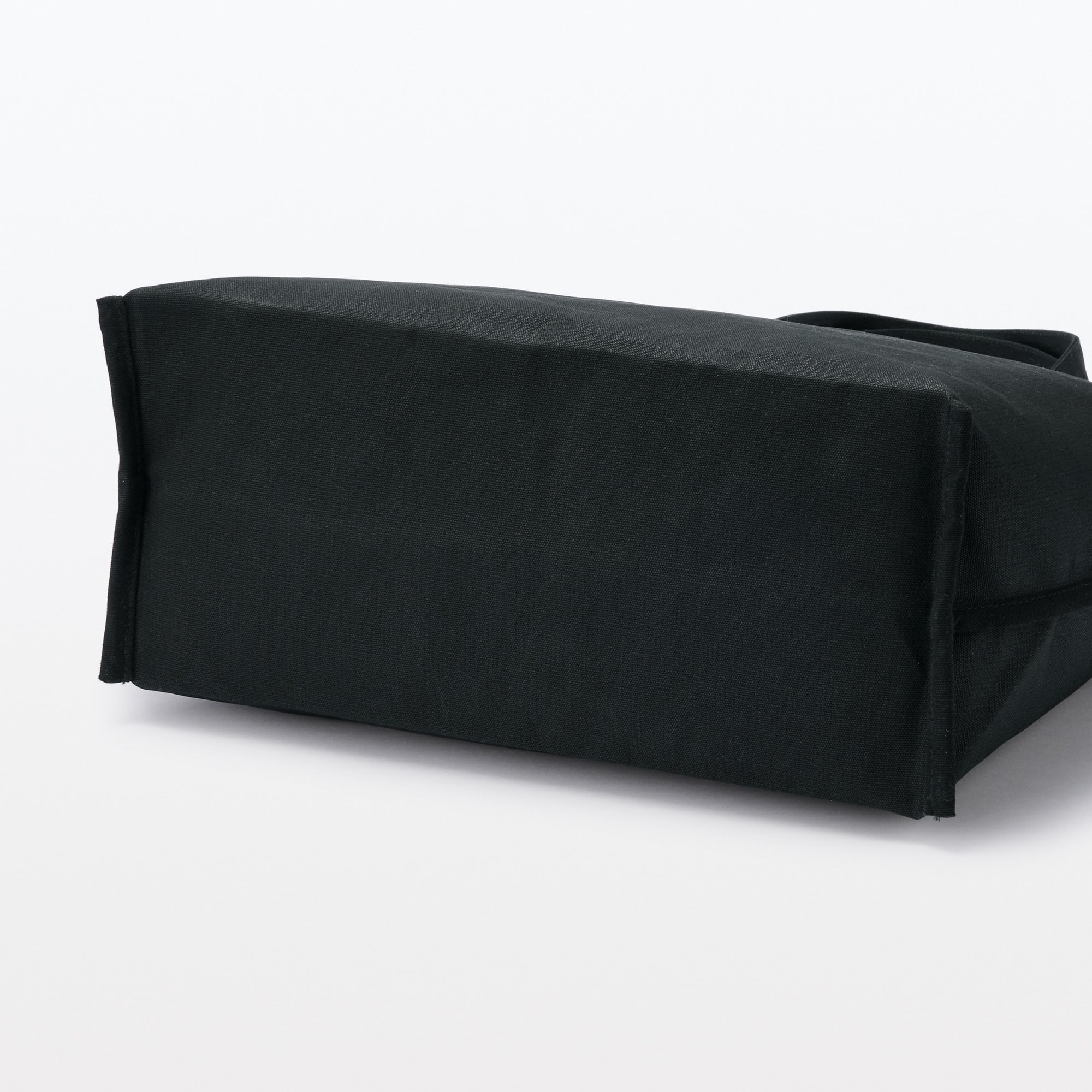 帆布　持ち手が二つあるトートバッグ