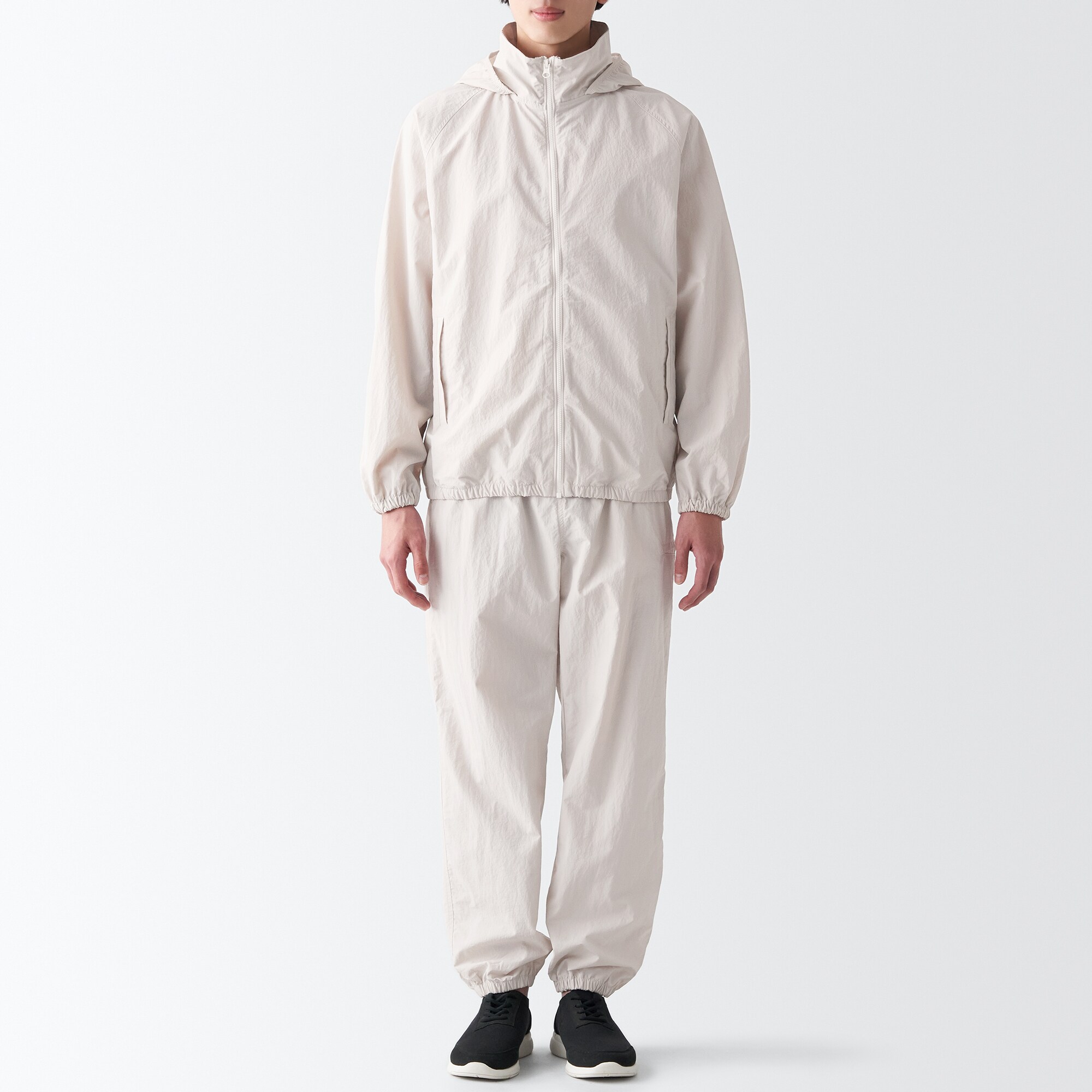 撥水ナイロンウィンドブレーカー