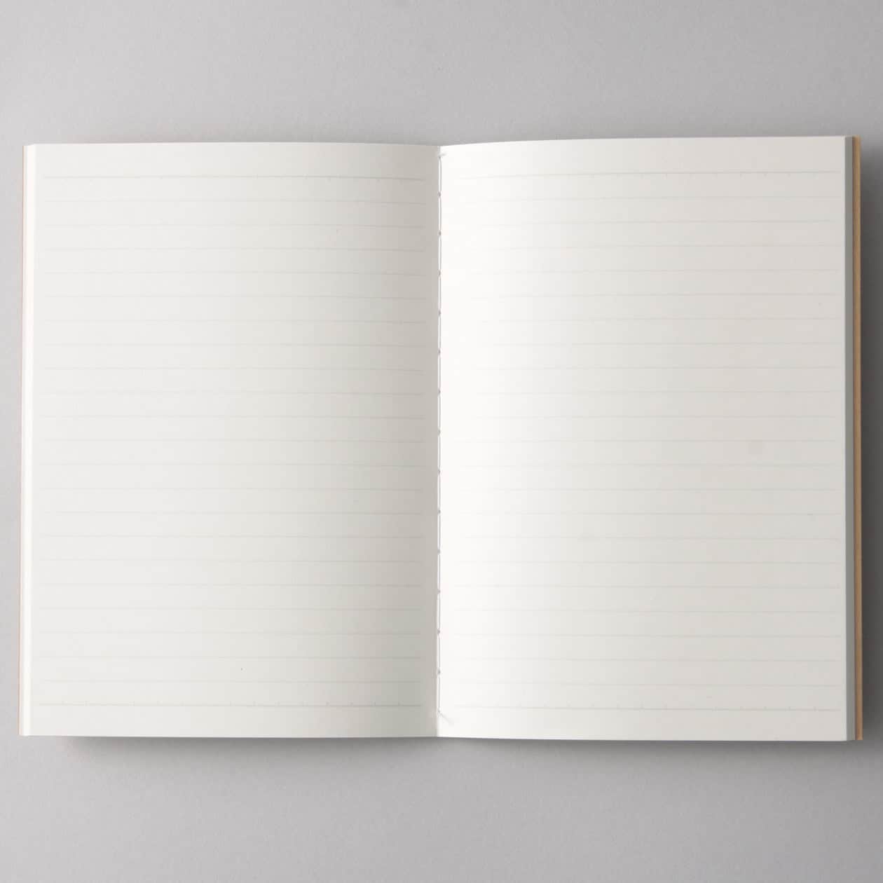 【Ａ６】ノート・６ｍｍ横罫　Ｂ罫・３０枚・糸綴じ