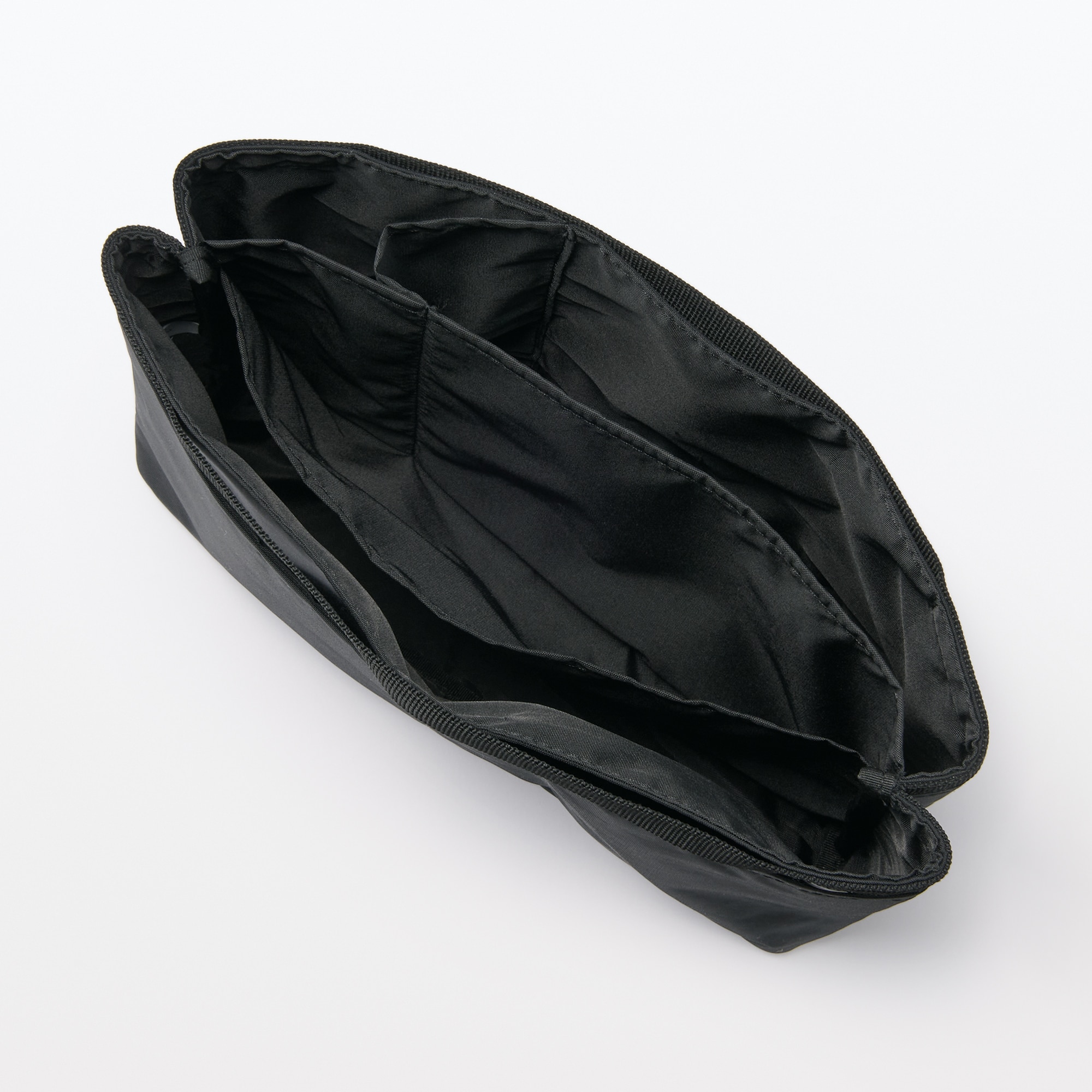 ナイロンバッグインバッグ　黒／約１８．５×２７×１１ｃｍ