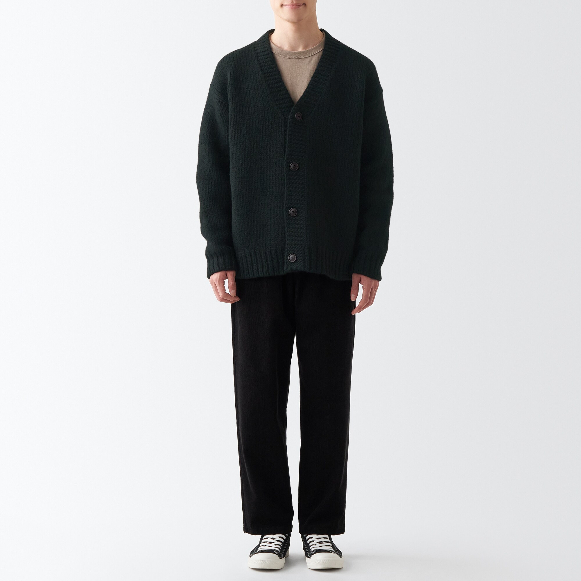 手編みニットカーディガン