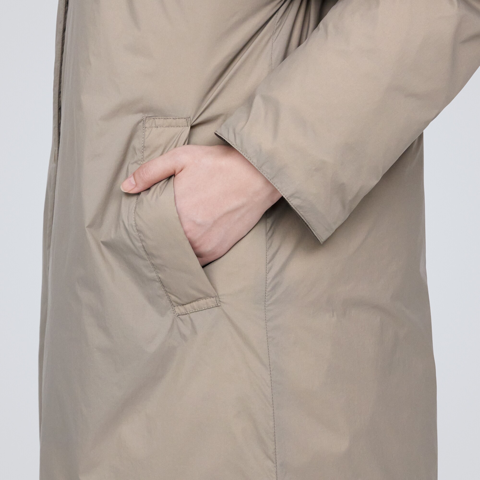 軽量ダウンステンカラーコート（帯電防止裏地）