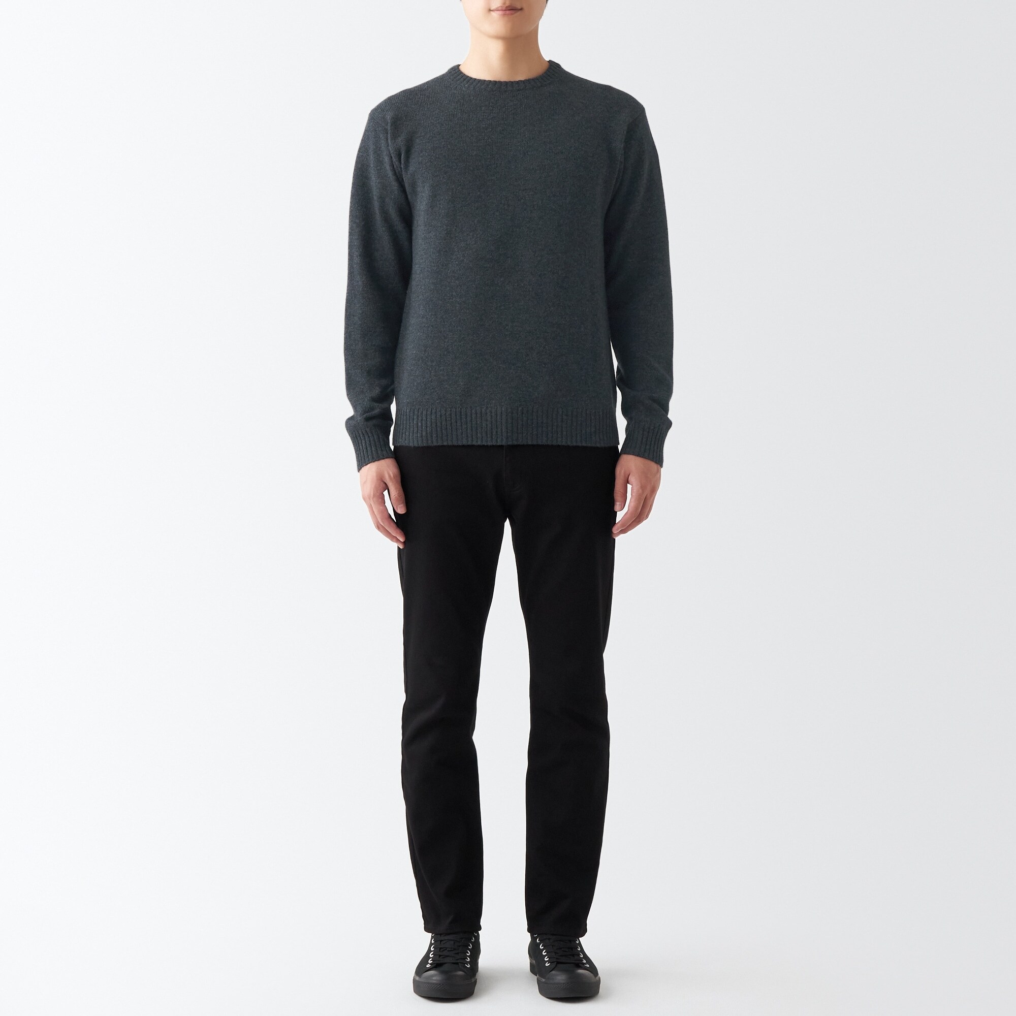 洗えるウールミドルゲージクルーネックセーター