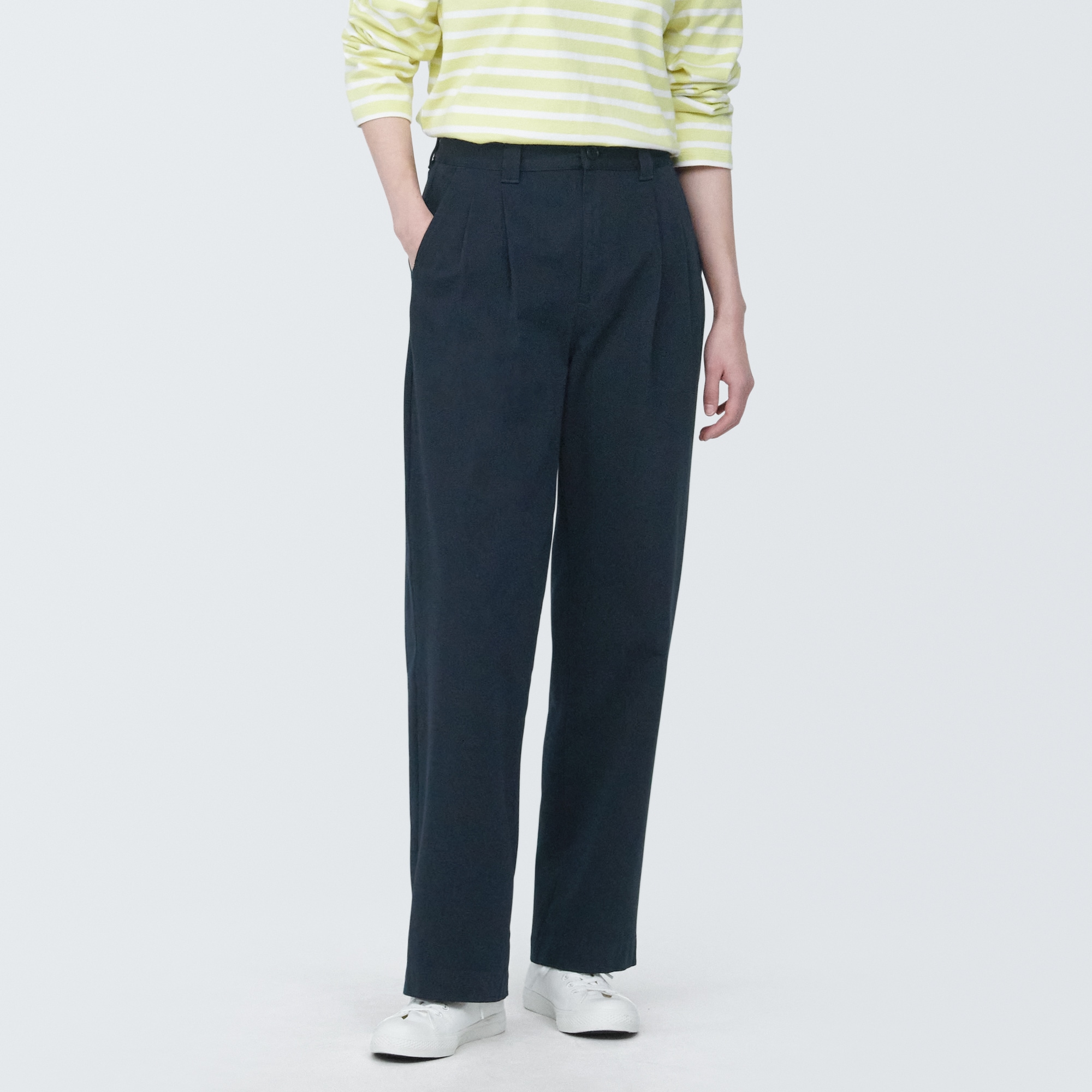 婦人　縦横ストレッチチノタックワイドパンツ　股下長め