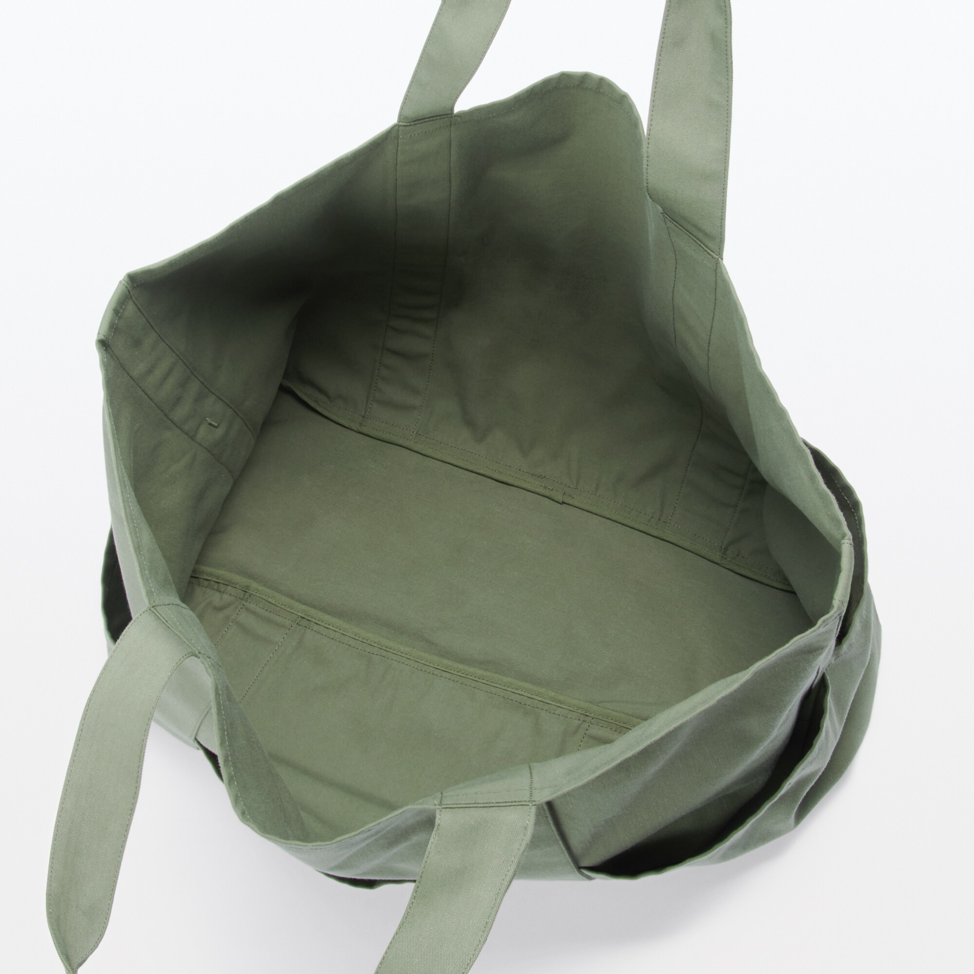 燃えにくい素材を使ったトートバッグ