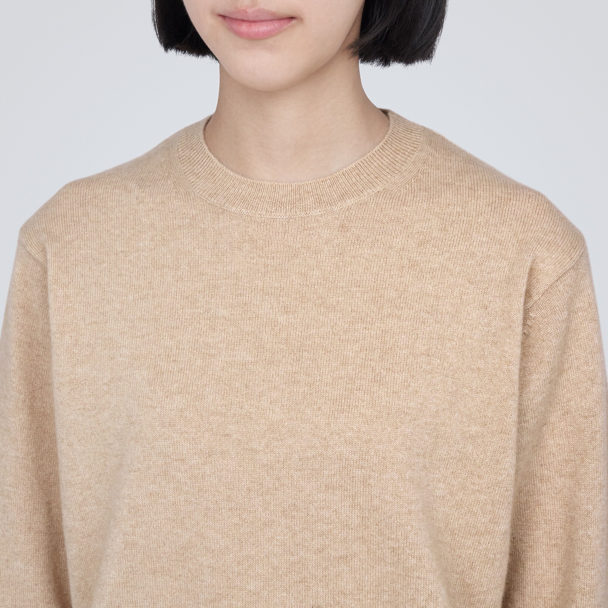 自然のまんまの色　カシミヤ　クルーネックセーター（数量限定）