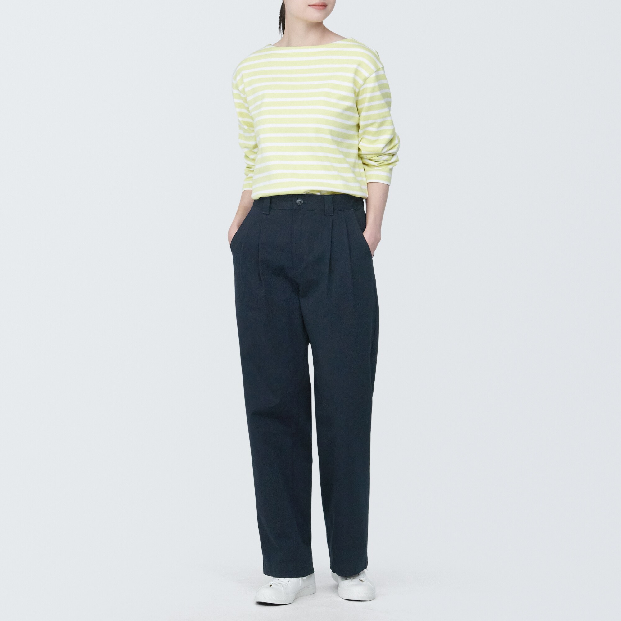 婦人　縦横ストレッチチノタックワイドパンツ　股下長め