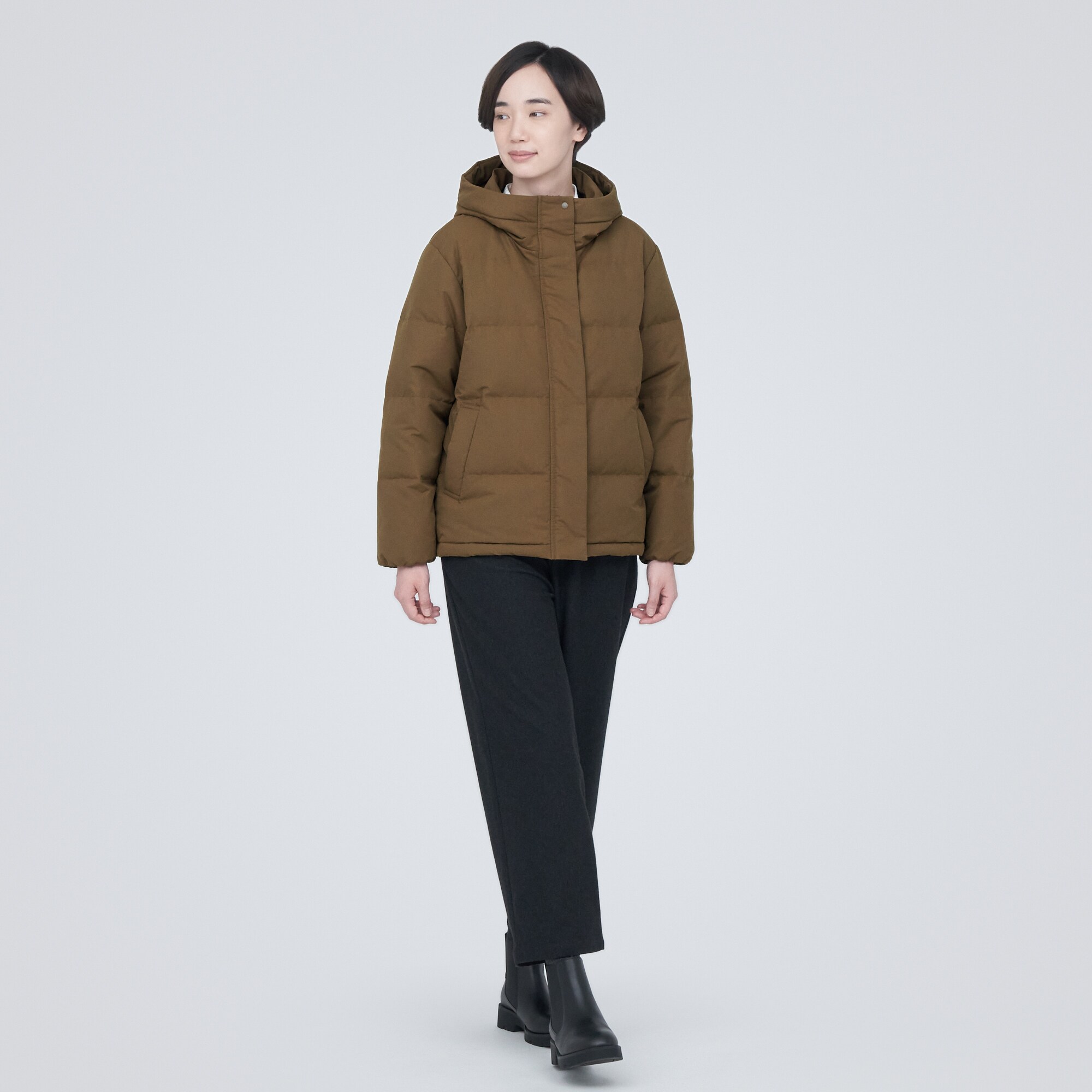 撥水フード付きダウンジャケット