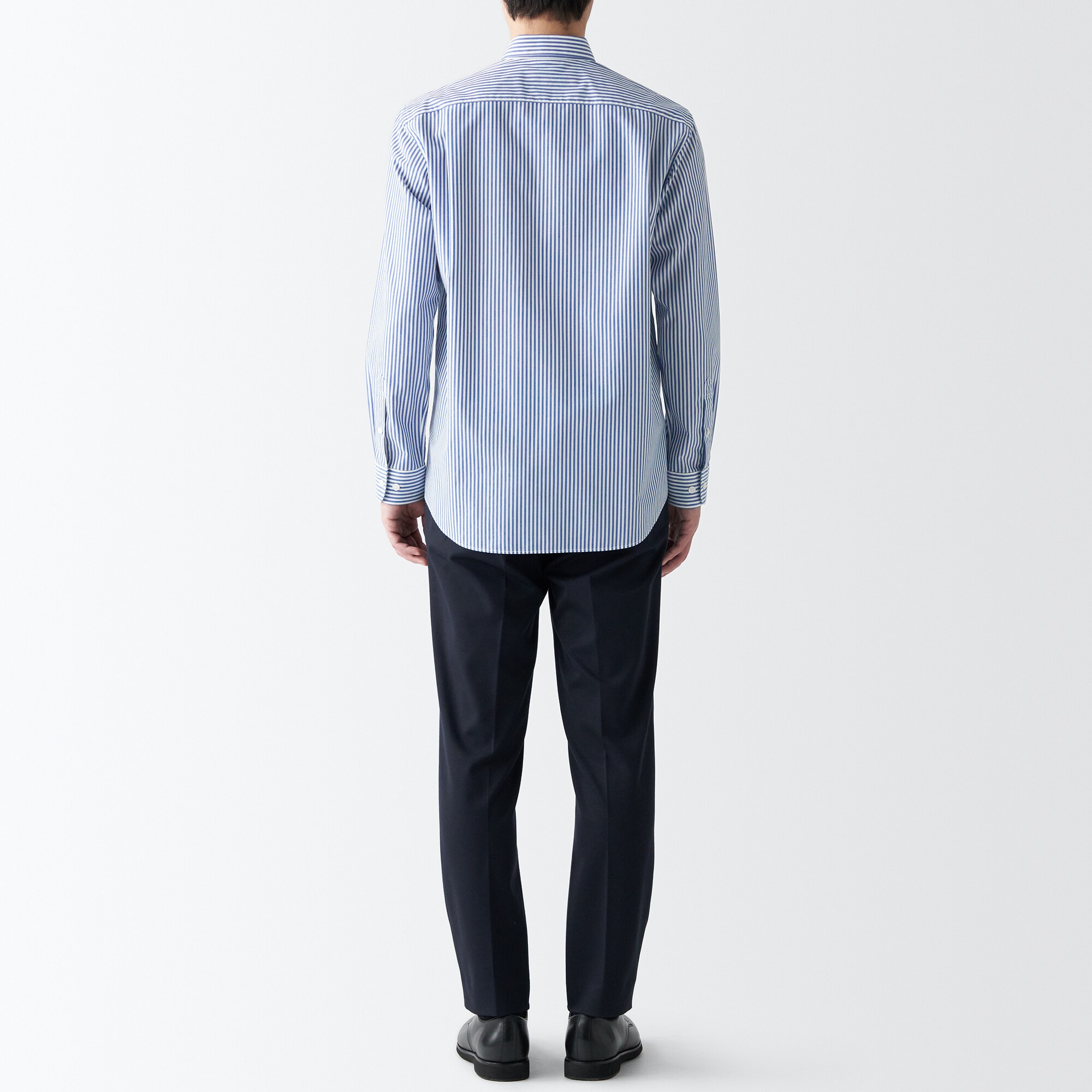 シワになりにくい長袖シャツ