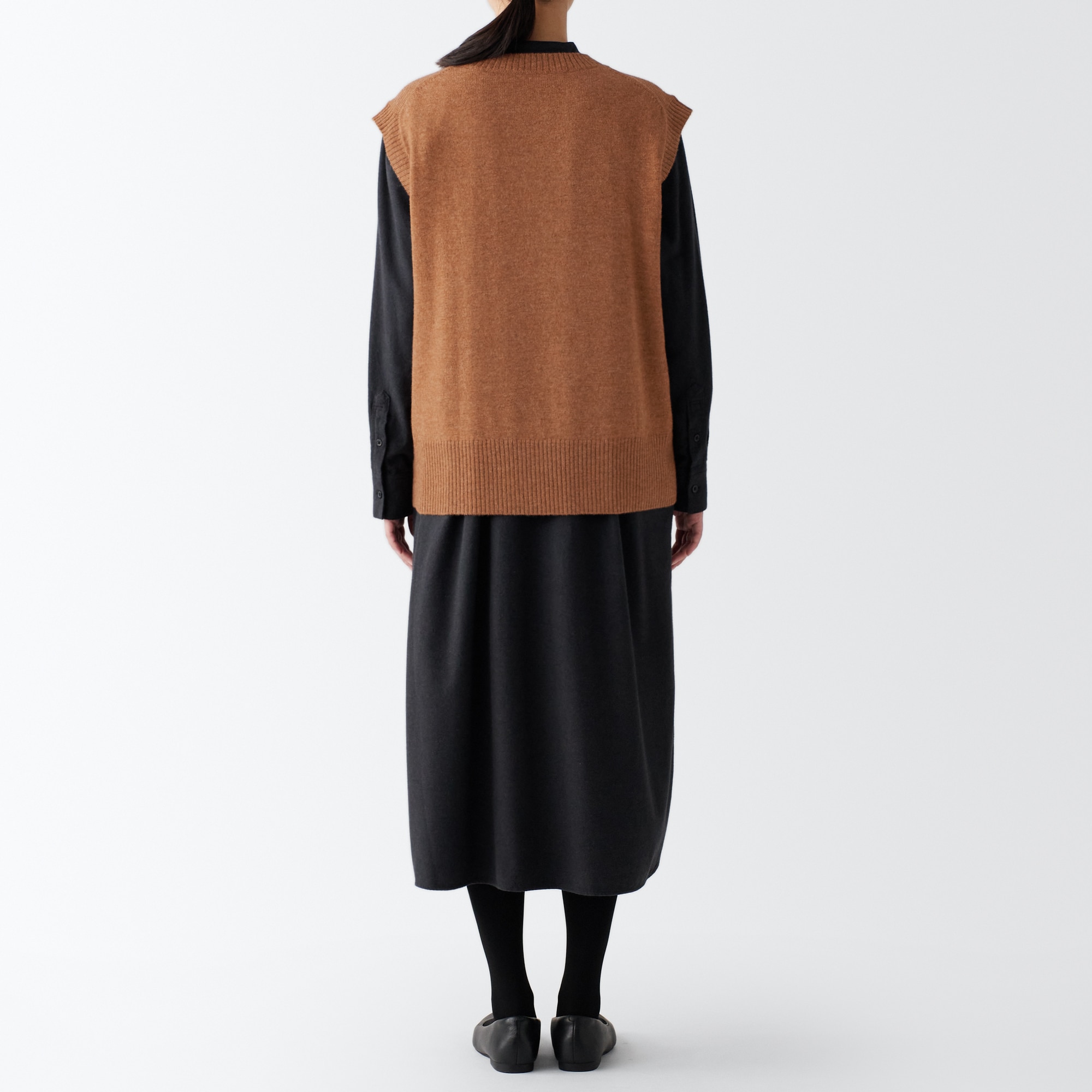 残糸で編んだクルーネックベスト