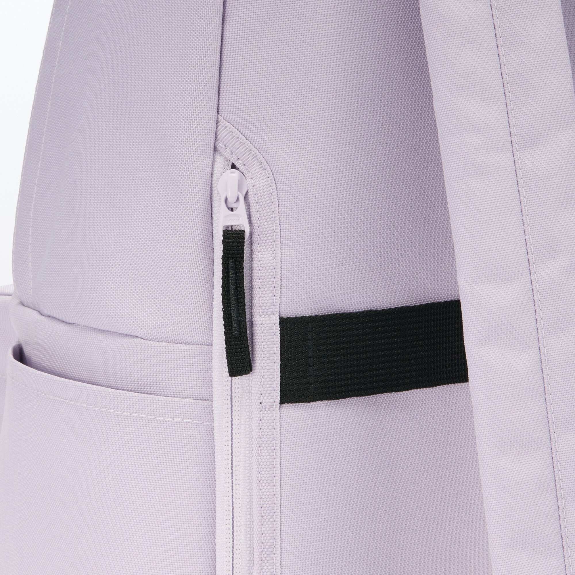 肩の負担を軽くする　撥水リュックサック