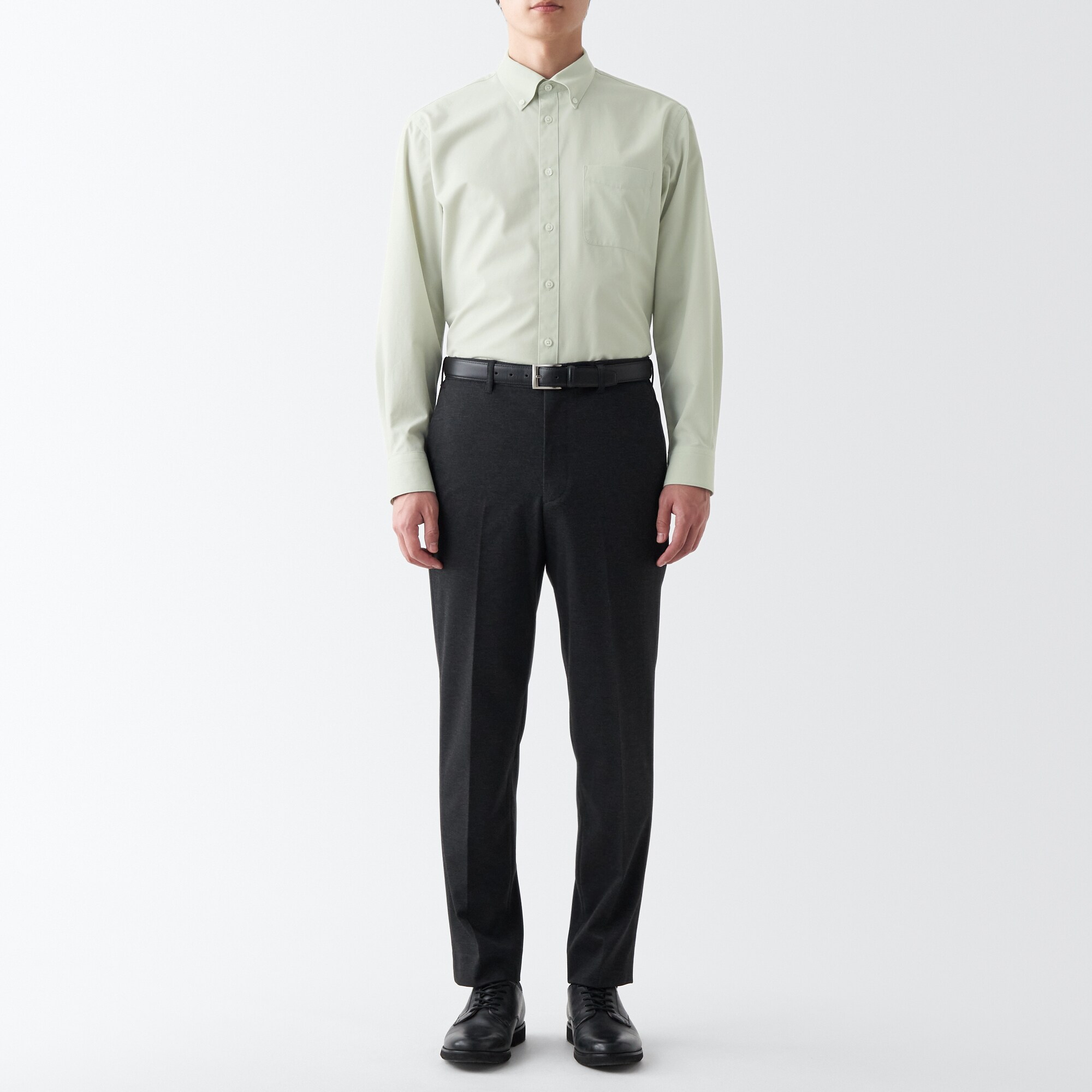 シワになりにくいボタンダウン長袖シャツ