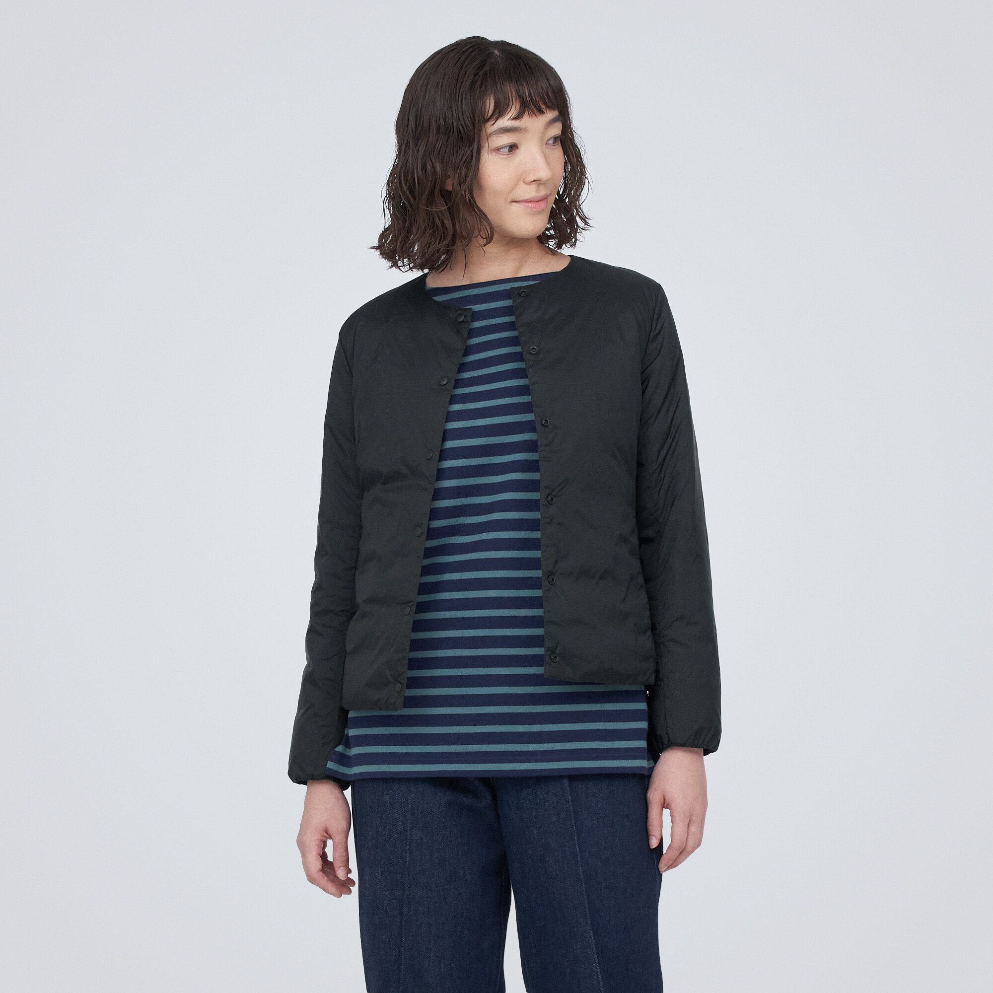 軽量ダウンノーカラージャケット（帯電防止裏地）