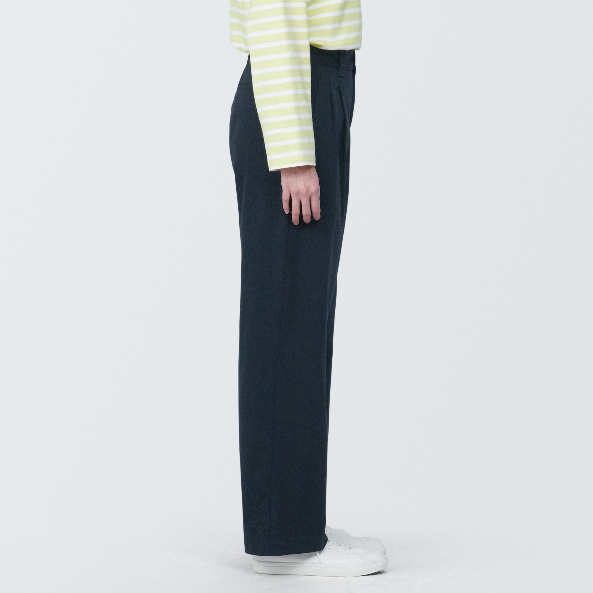 婦人　縦横ストレッチチノタックワイドパンツ　股下長め