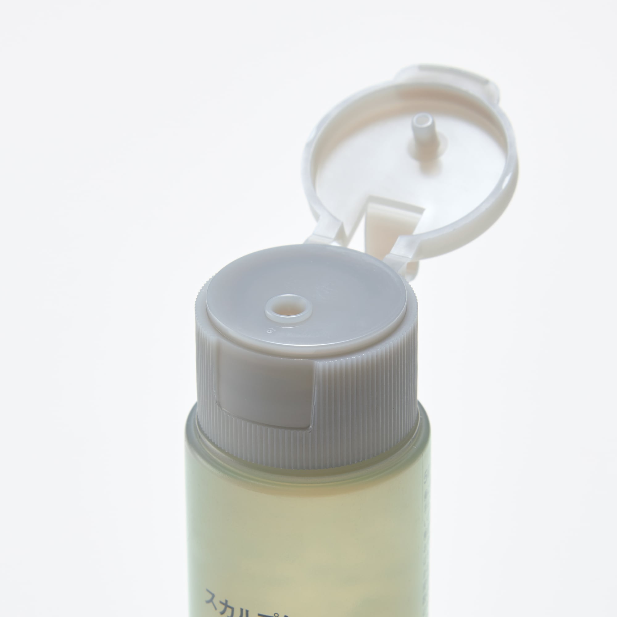 スカルプケアシャンプー（携帯用）　５０ｍＬ