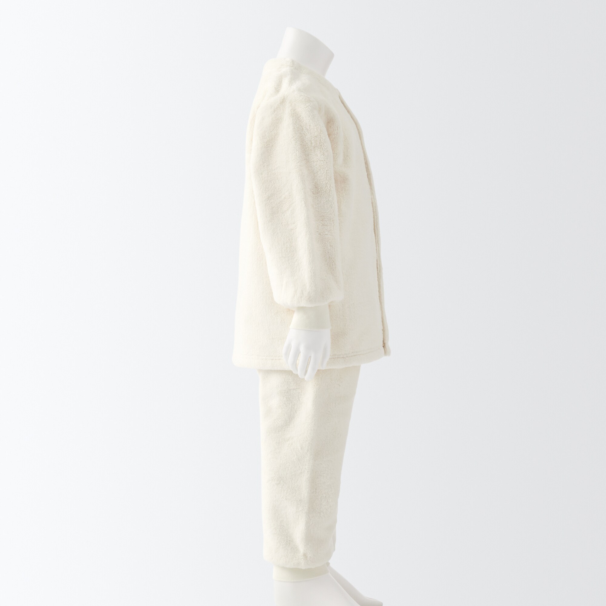 静電気が起きにくい　着る毛布パジャマ（キッズ）