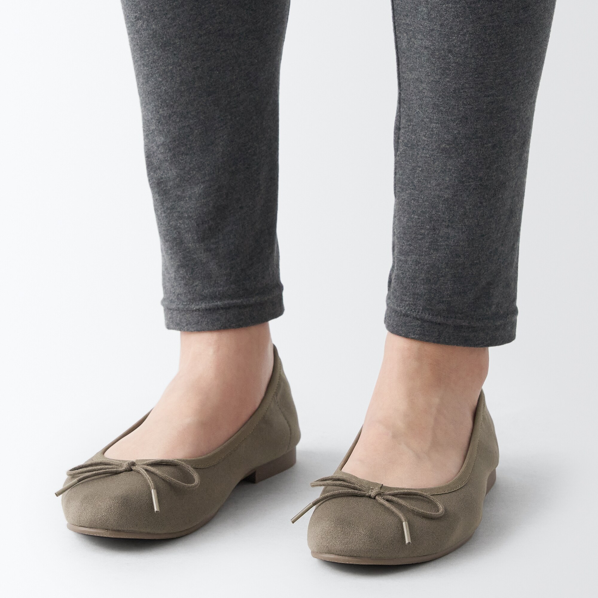 婦人　撥水リボンバレエシューズ