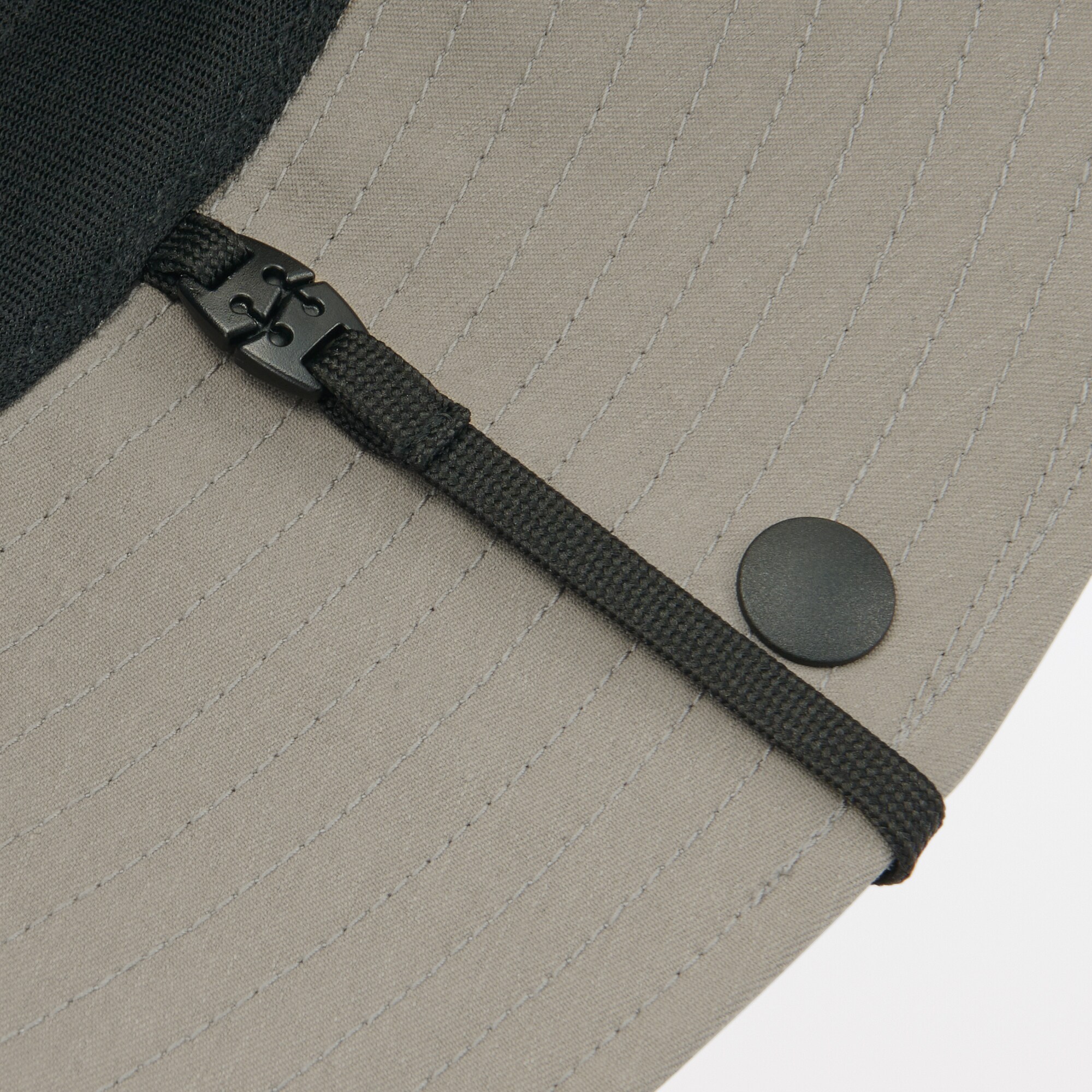 ＵＶカット　透湿撥水　防水テープ使い　サファリハット