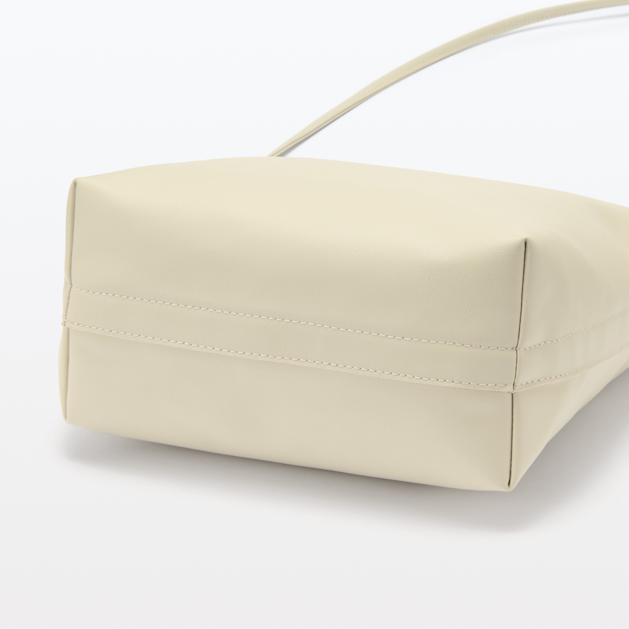 植物由来の原料を使った　くり手トートバッグ（数量限定）