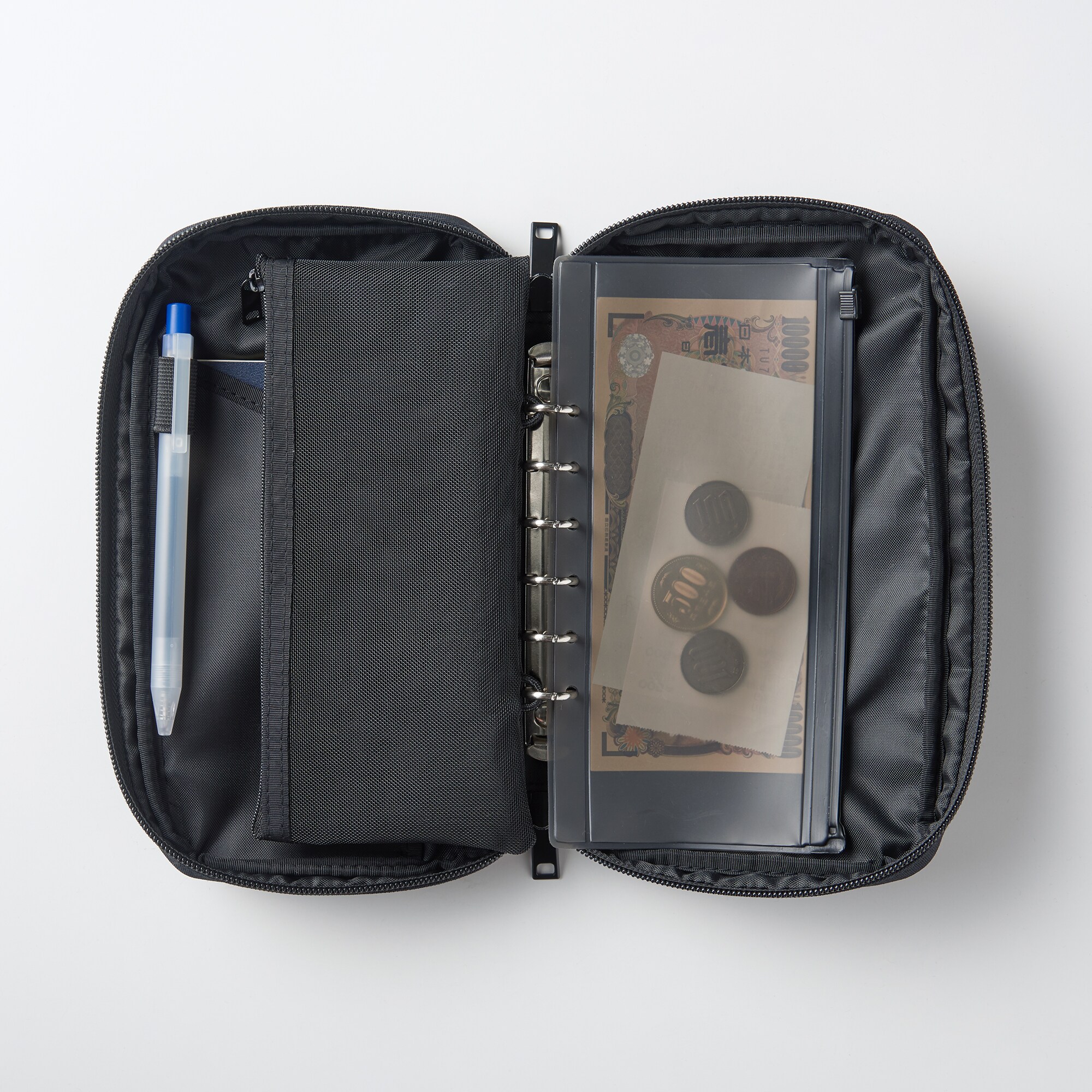 パスポートケース用リフィル　クリアポケット　黒／３枚入／約２０×１０ｃｍ