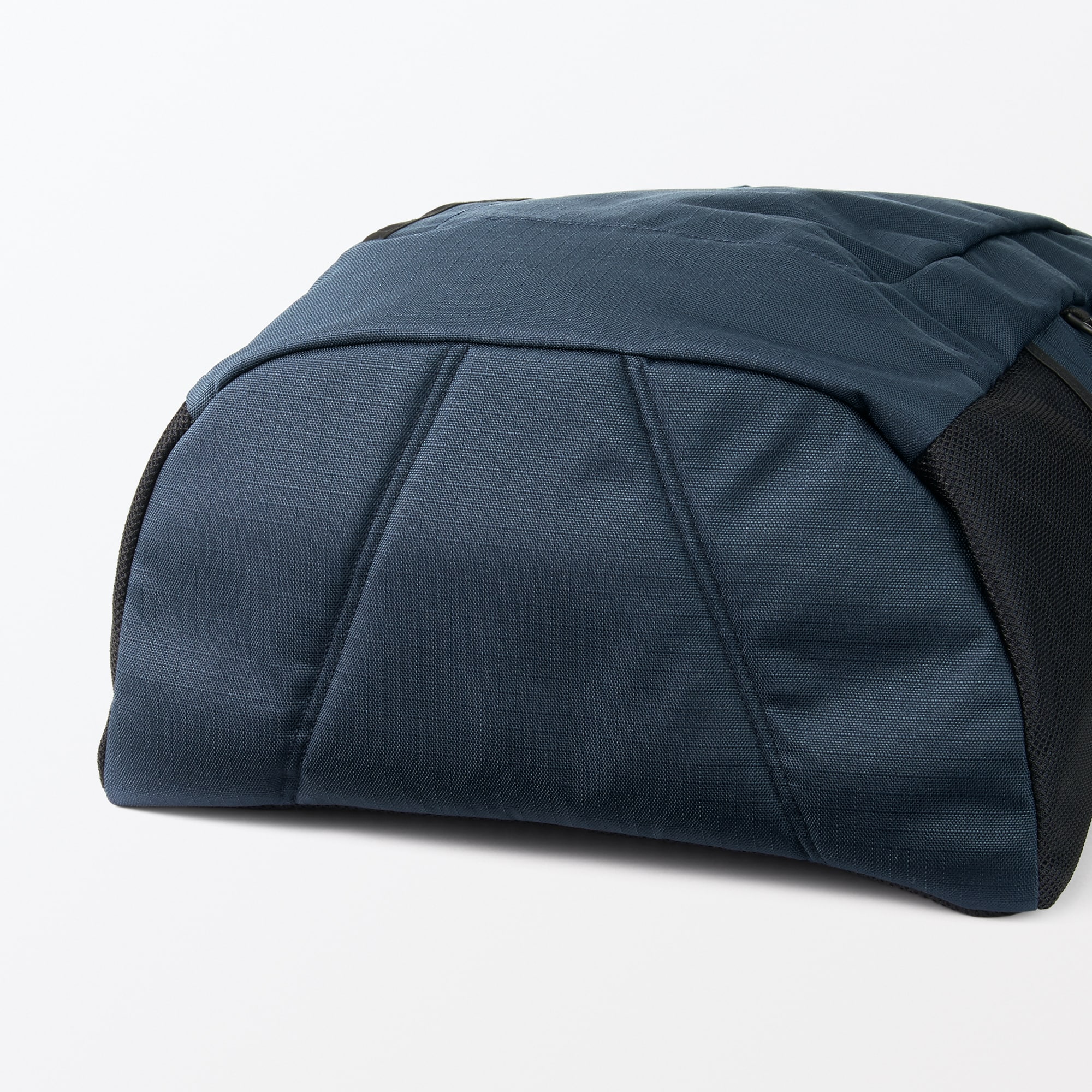 肩の負担を軽くする　撥水大容量リュックサック