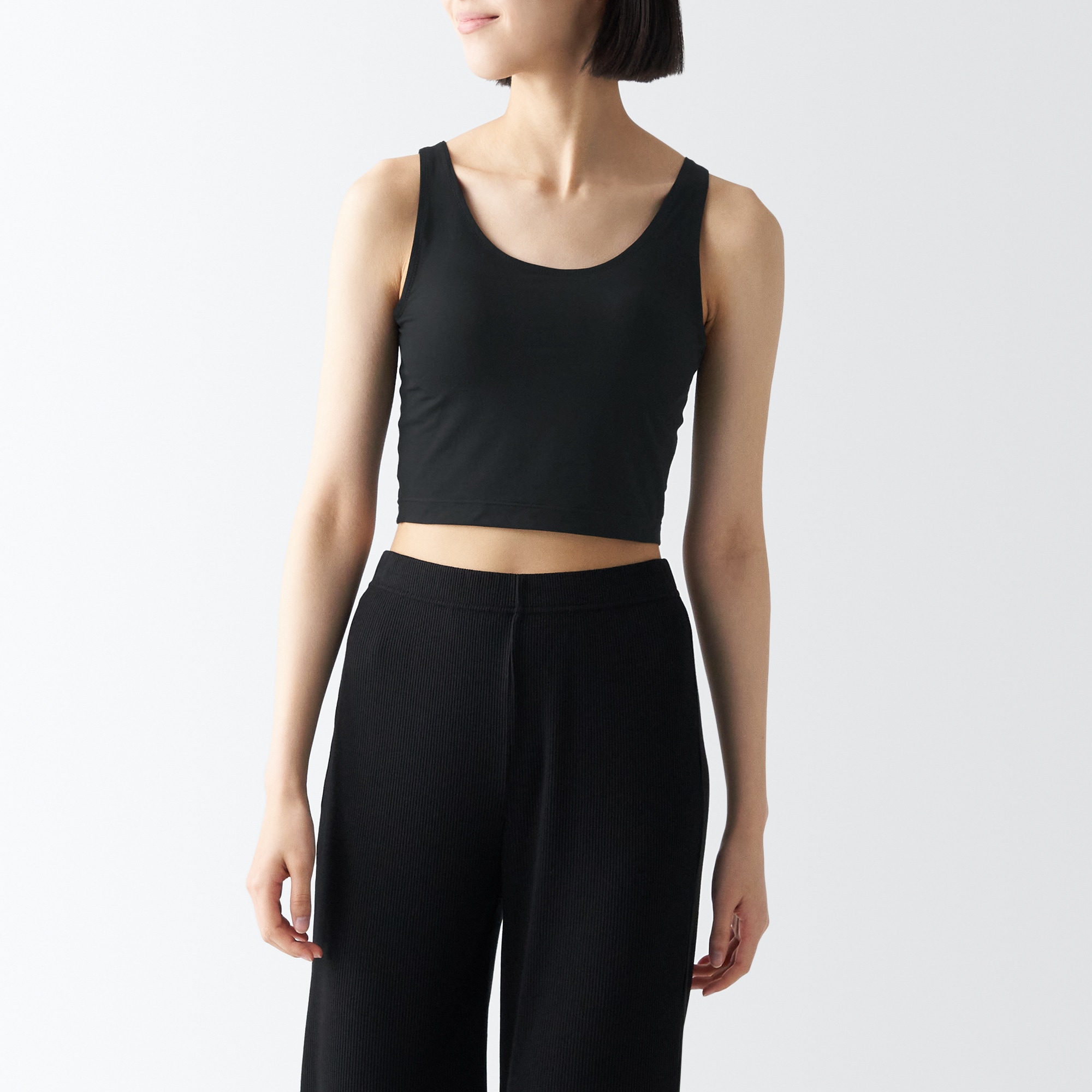 なめらかブラハーフ丈タンクトップ