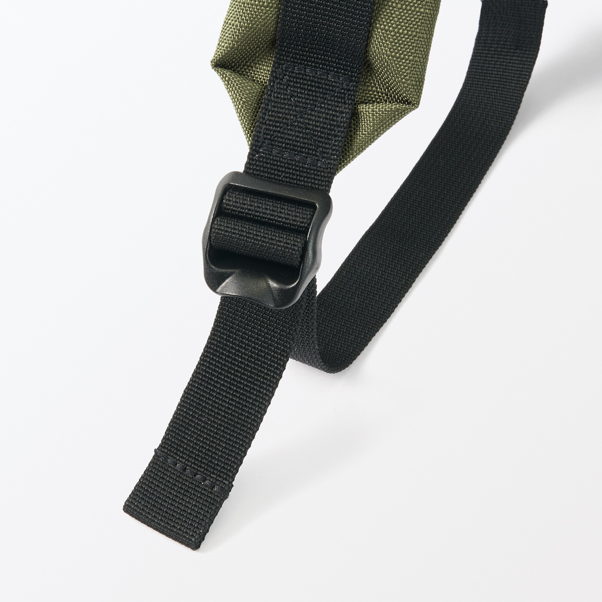 肩の負担を軽くする　撥水大容量リュックサック