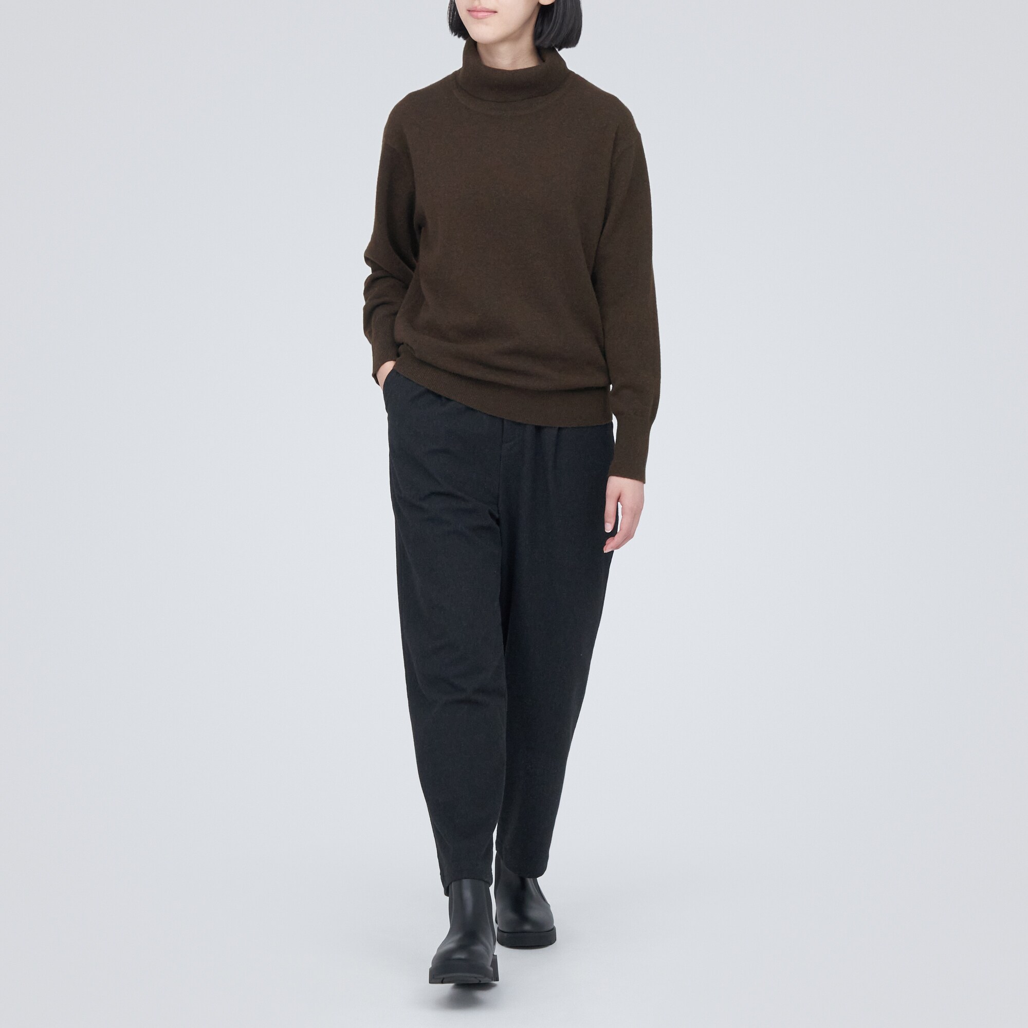 自然のまんまの色　ヤク　タートルネックセーター（数量限定）