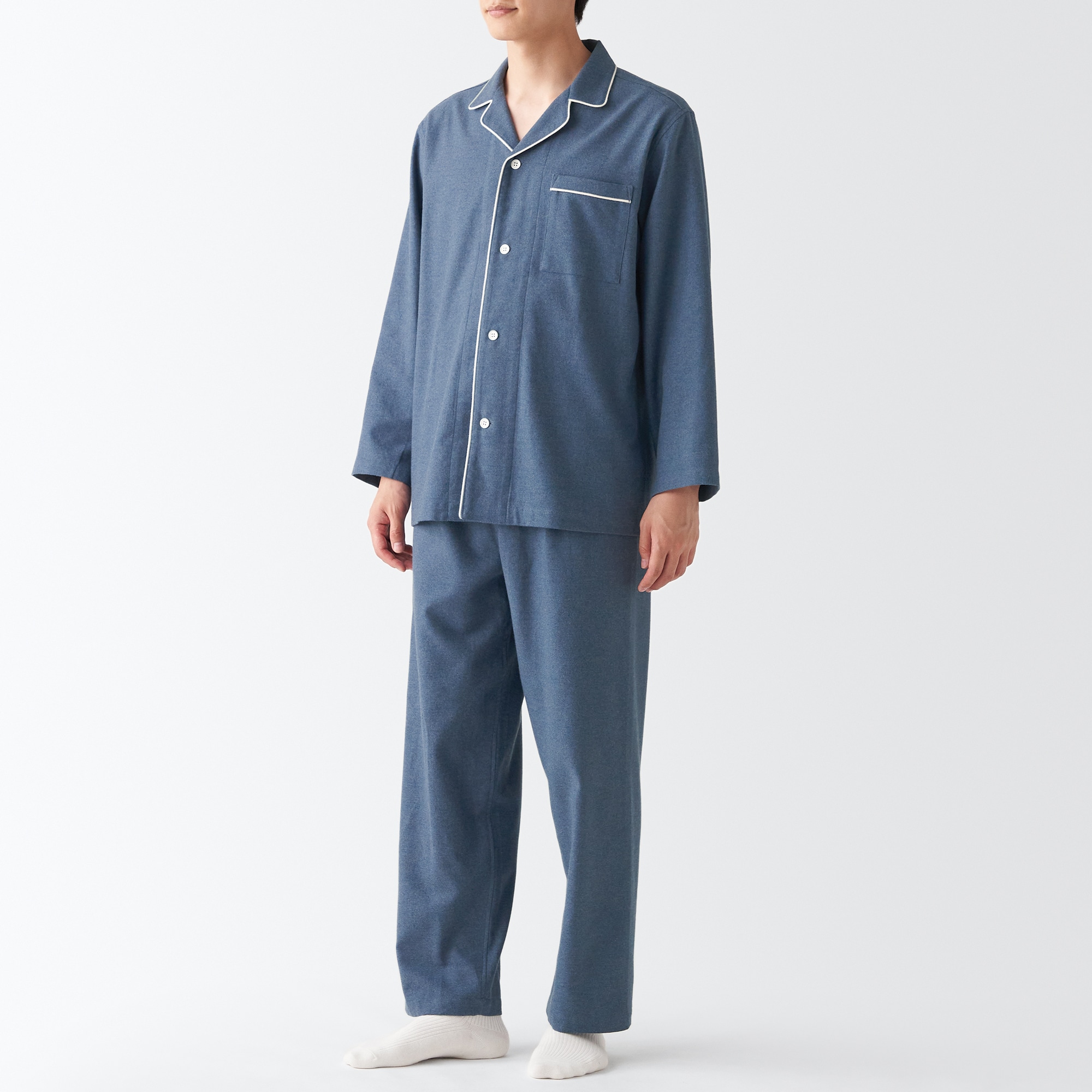 【両面起毛で温かい】脇に縫い目のない　フランネルパジャマ（旧仕様：丸襟タイプ・お尻ポケットなし）