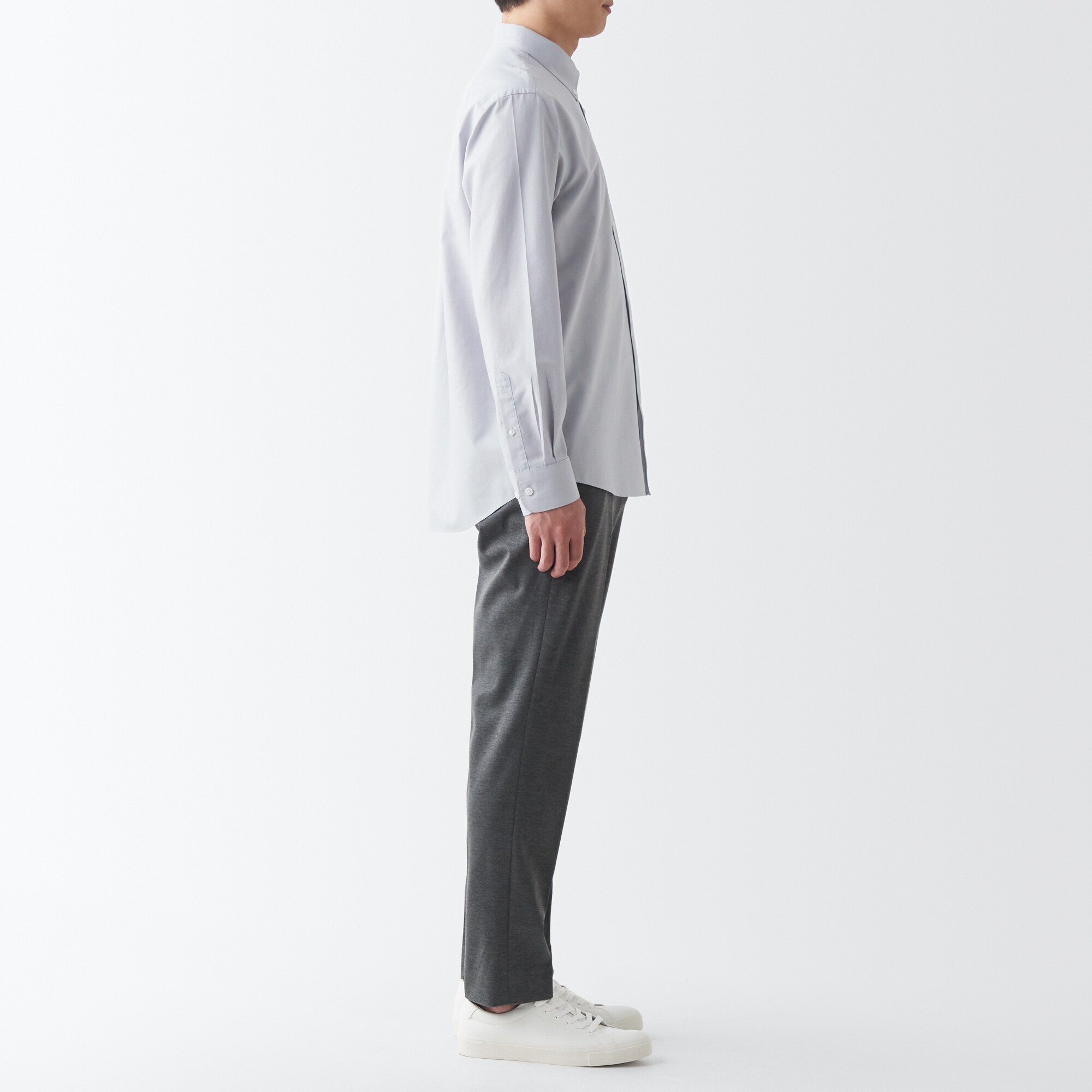 シワになりにくいボタンダウン長袖シャツ