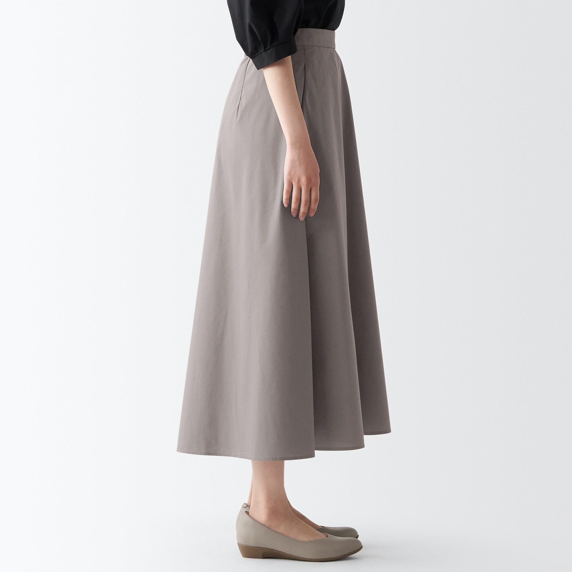 乾きやすいフレアスカート