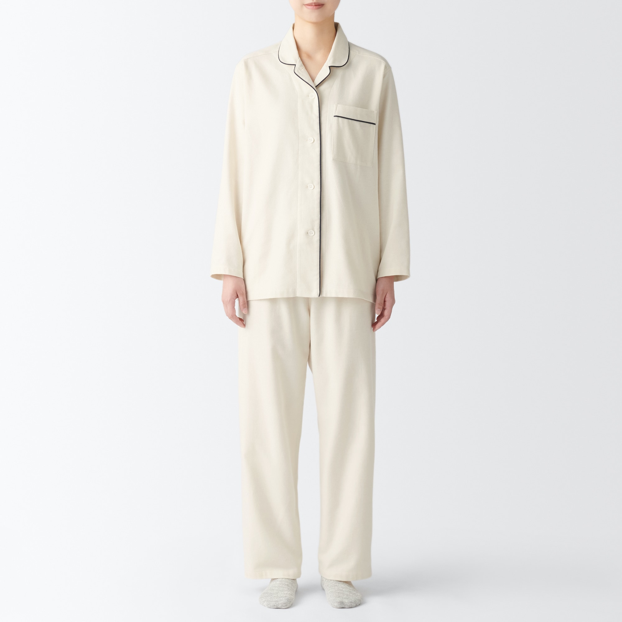 【両面起毛で温かい】脇に縫い目のない　フランネルパジャマ（新仕様：開襟・丸襟タイプ、お尻ポケットあり）