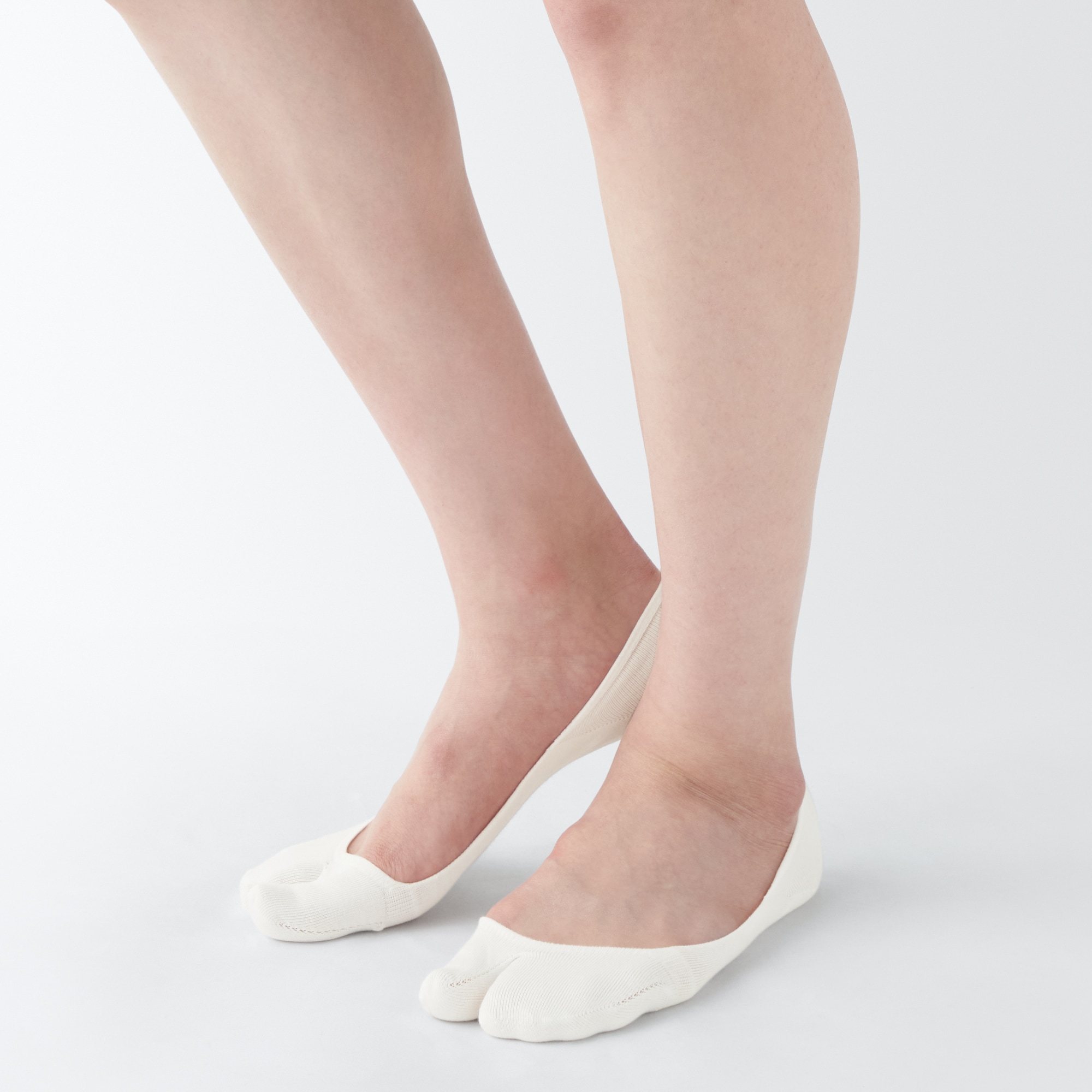 【ネットストア先行販売】婦人　かかと滑り止め付き　たび型フットカバー