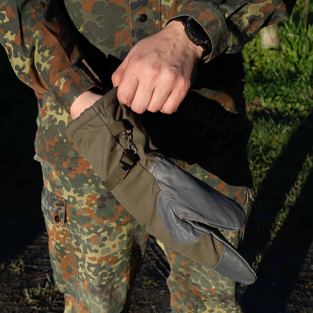 German Army Olive Drab Mittens