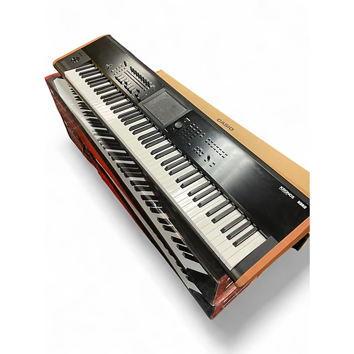 KORG Used KORG kronos Synthesizer.gc