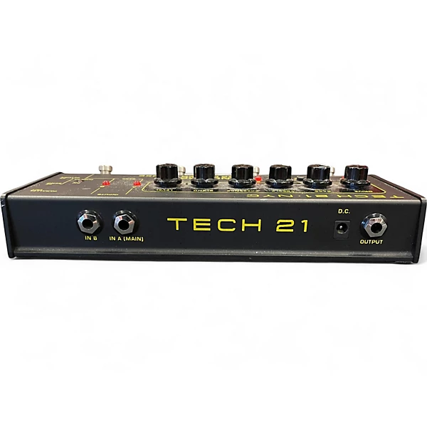 Tech 21 Used Tech 21 sans amp bass driver deluxe Bass Effect Pedal.gc