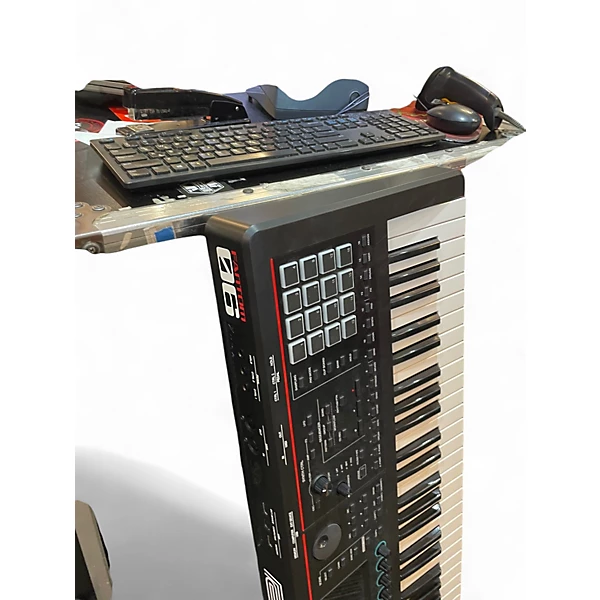 Roland Used Roland Fantom 06 Keyboard Workstation